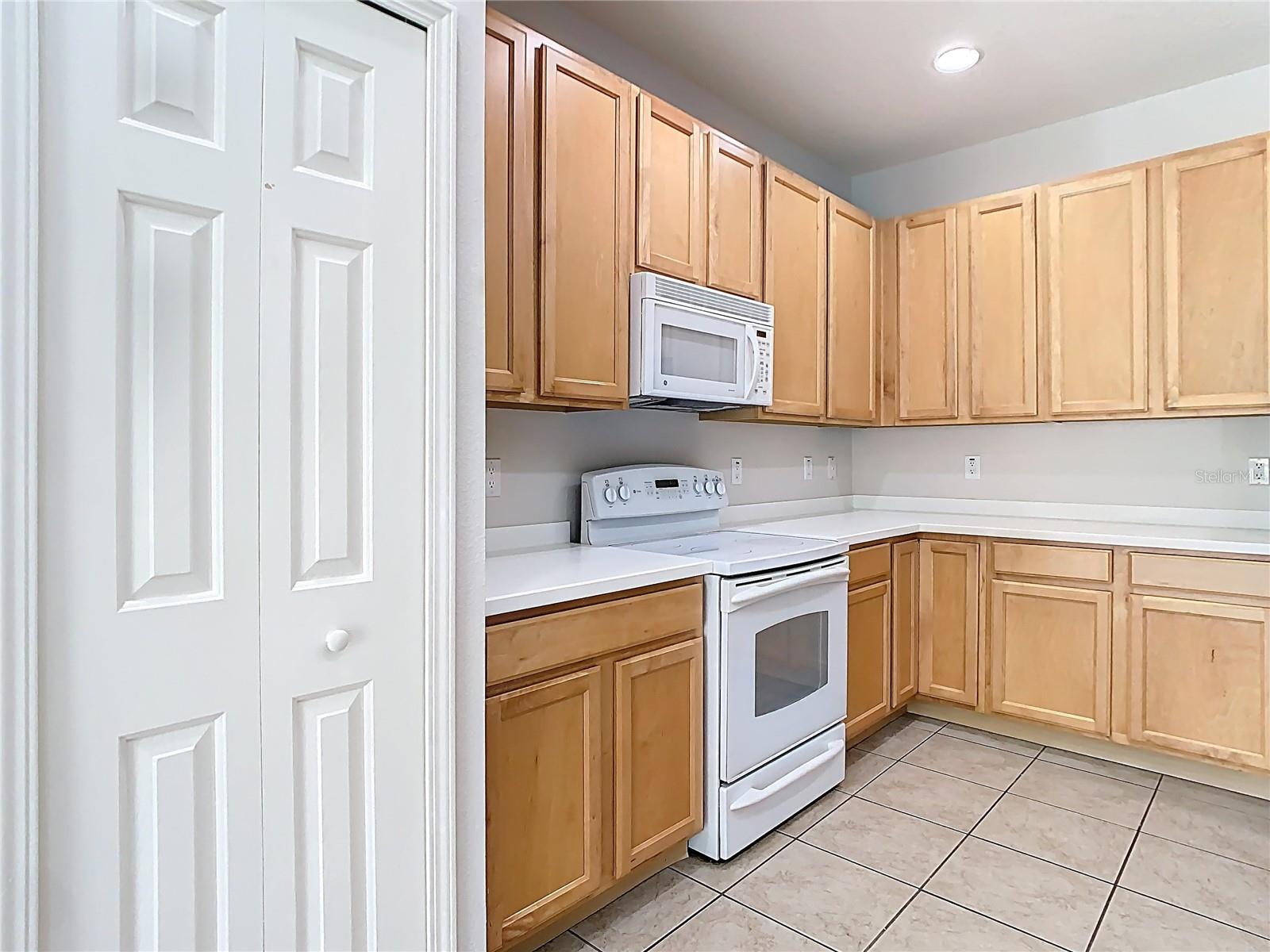 23901 CORAL RIDGE LN, LAND O LAKES, FL, 34639