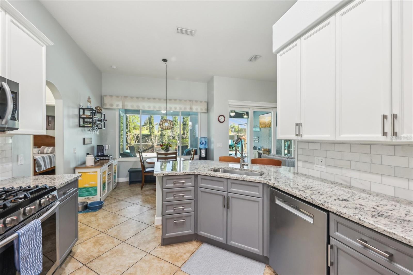 3225 SITE TO SEE AVE, EUSTIS, FL, 32726