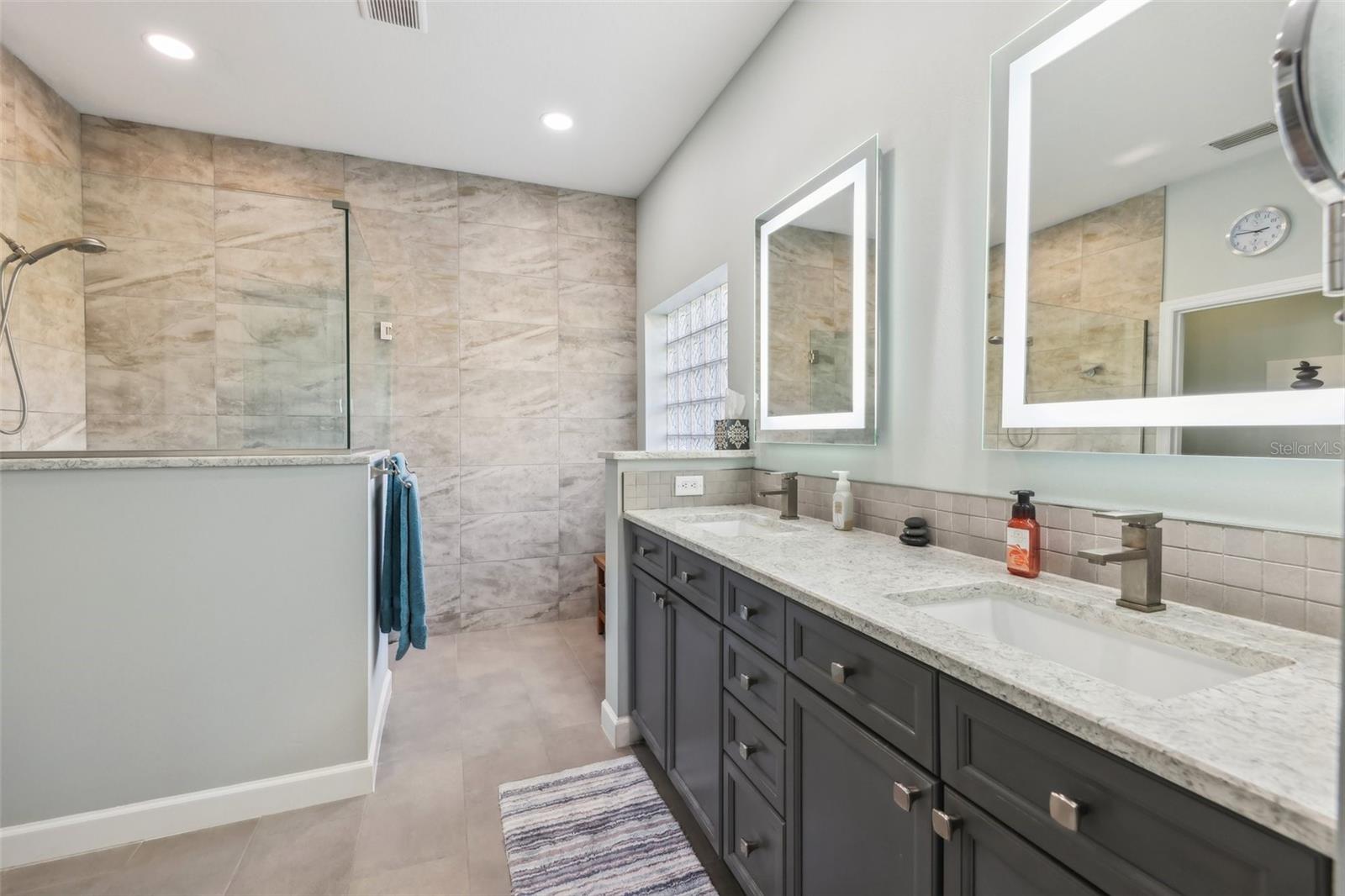 3225 SITE TO SEE AVE, EUSTIS, FL, 32726
