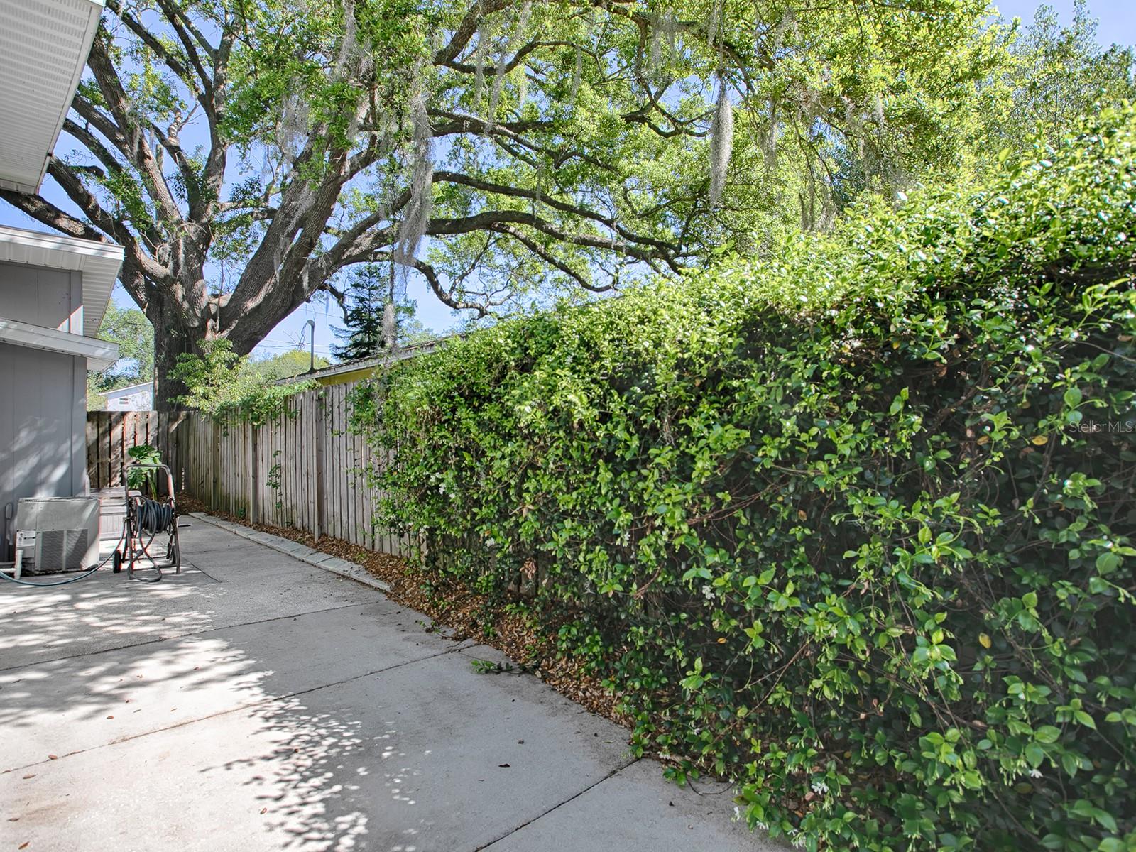 500 E CRYSTAL LAKE ST, ORLANDO, FL, 32806