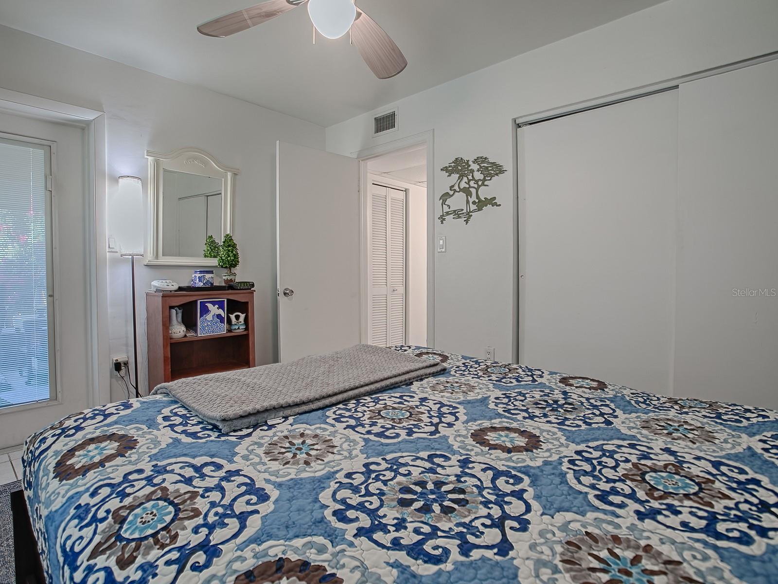 500 E CRYSTAL LAKE ST, ORLANDO, FL, 32806