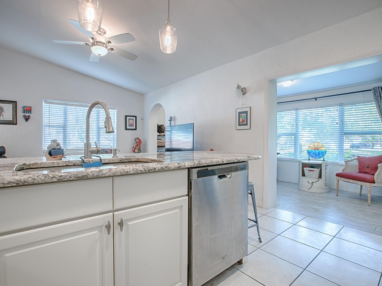 500 E CRYSTAL LAKE ST, ORLANDO, FL, 32806