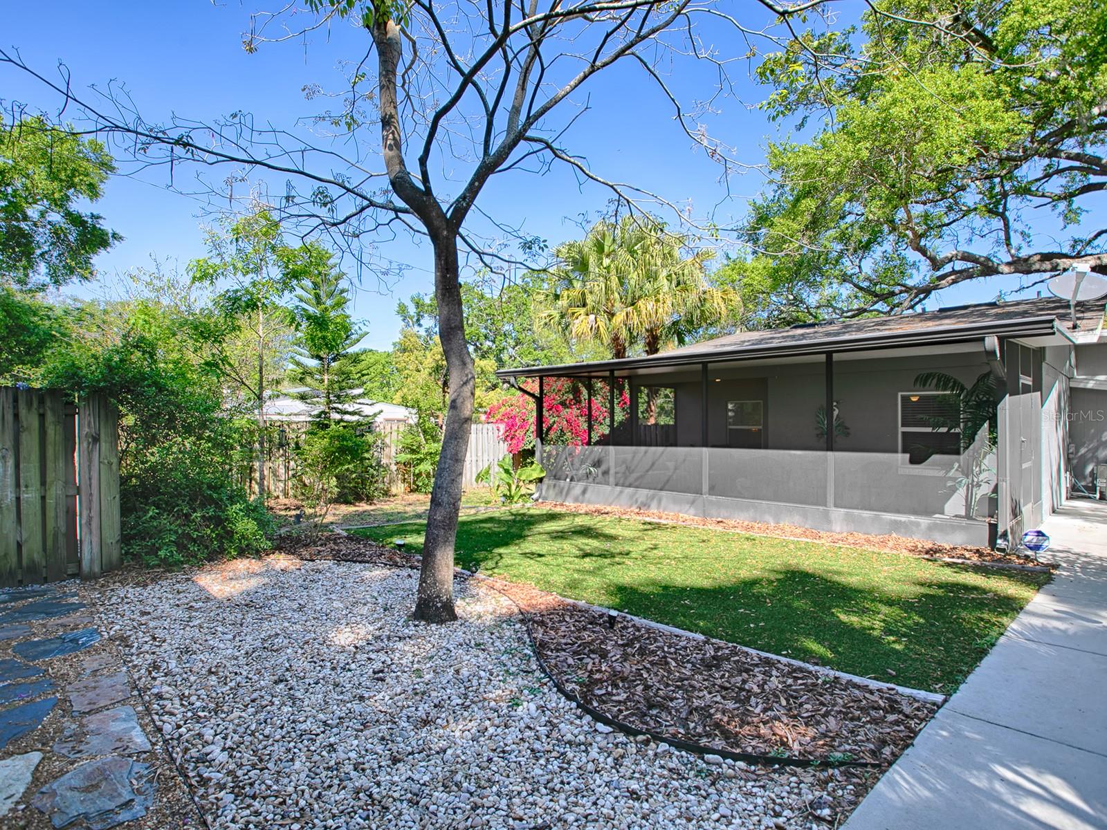 500 E CRYSTAL LAKE ST, ORLANDO, FL, 32806