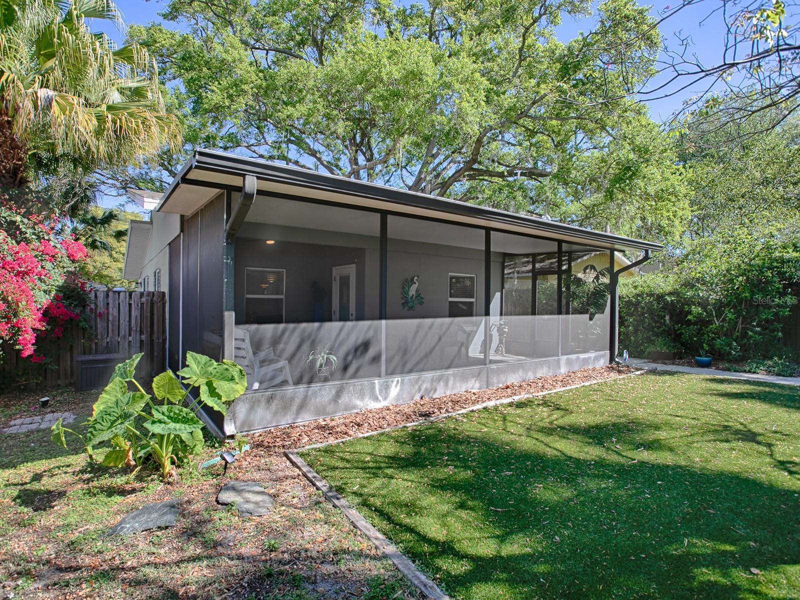 500 E CRYSTAL LAKE ST, ORLANDO, FL, 32806