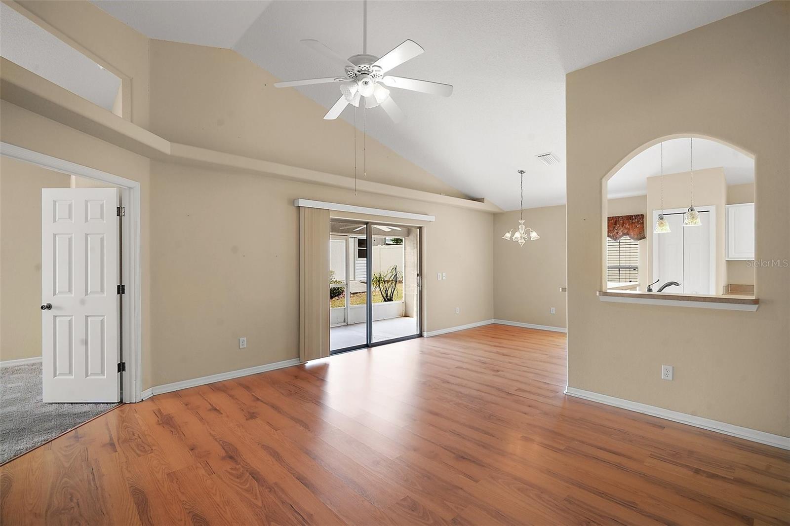 3866 BAYSHORE CIR, TAVARES, FL, 32778
