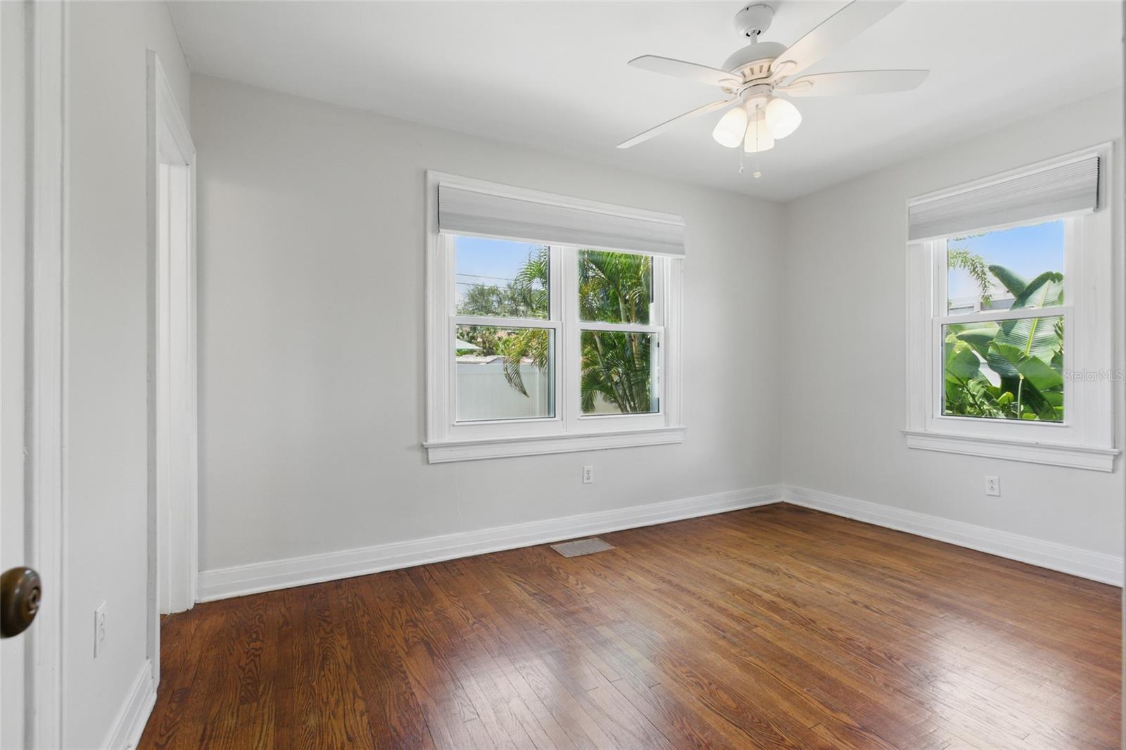 210 15TH AVE N, ST PETERSBURG, FL, 33704
