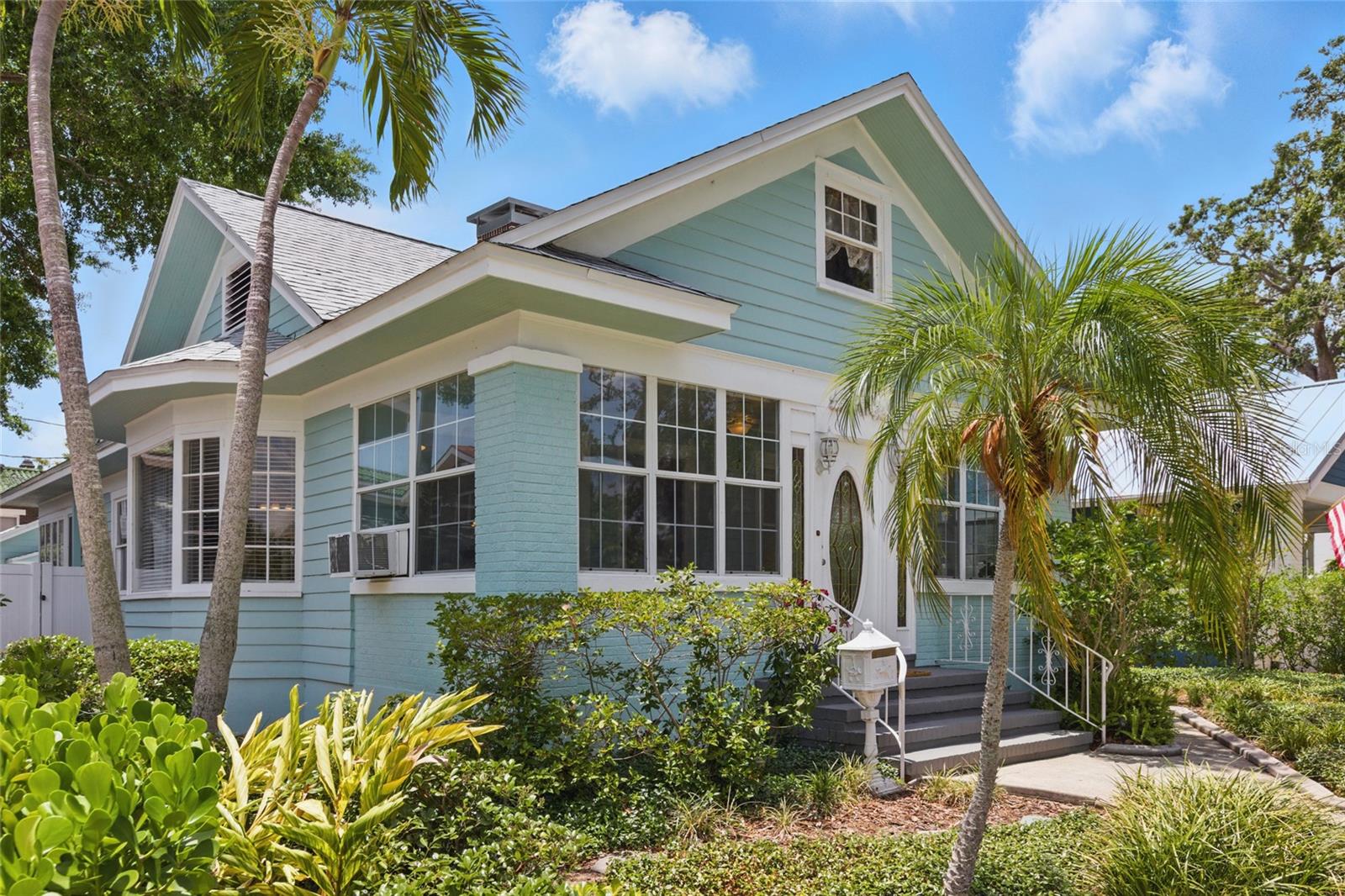210 15TH AVE N, ST PETERSBURG, FL, 33704