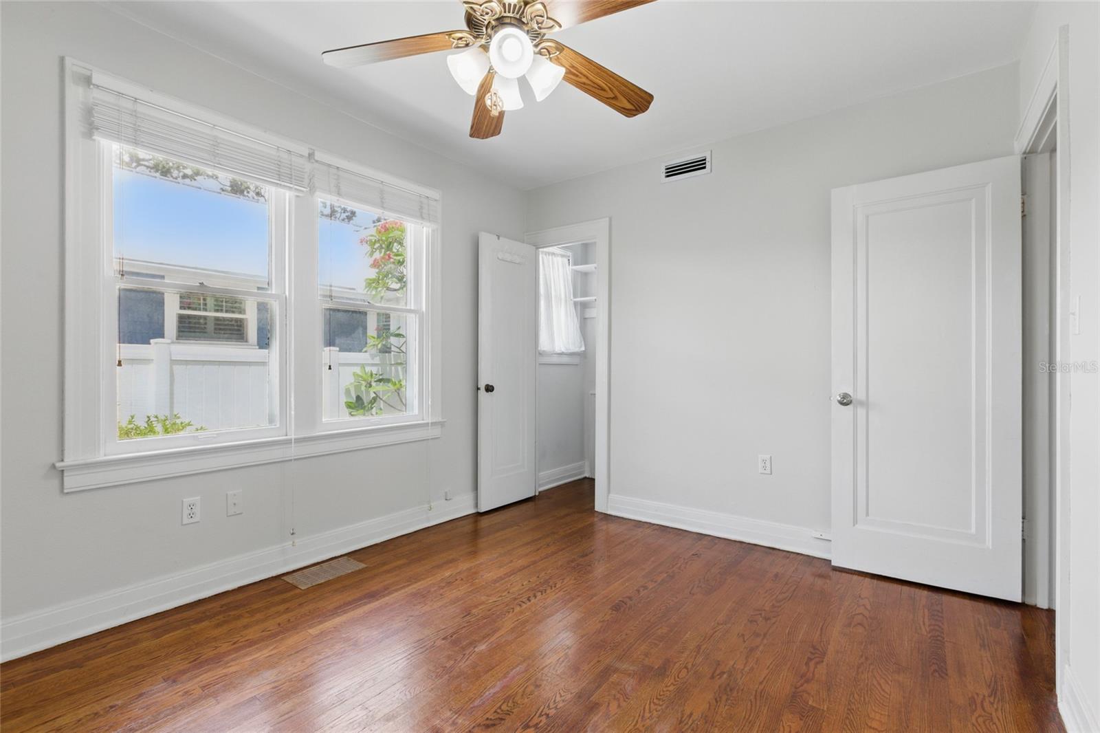 210 15TH AVE N, ST PETERSBURG, FL, 33704