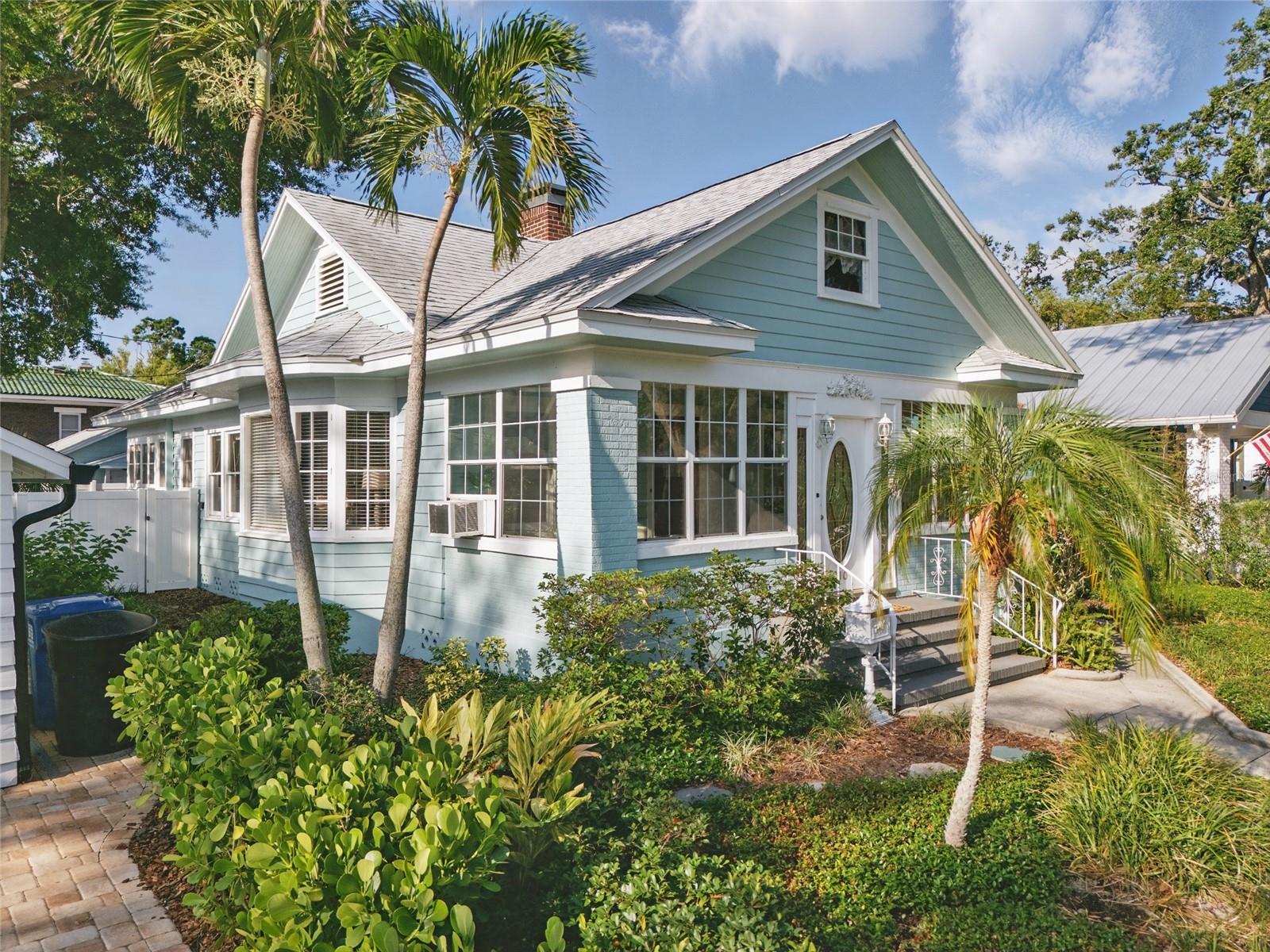 210 15TH AVE N, ST PETERSBURG, FL, 33704