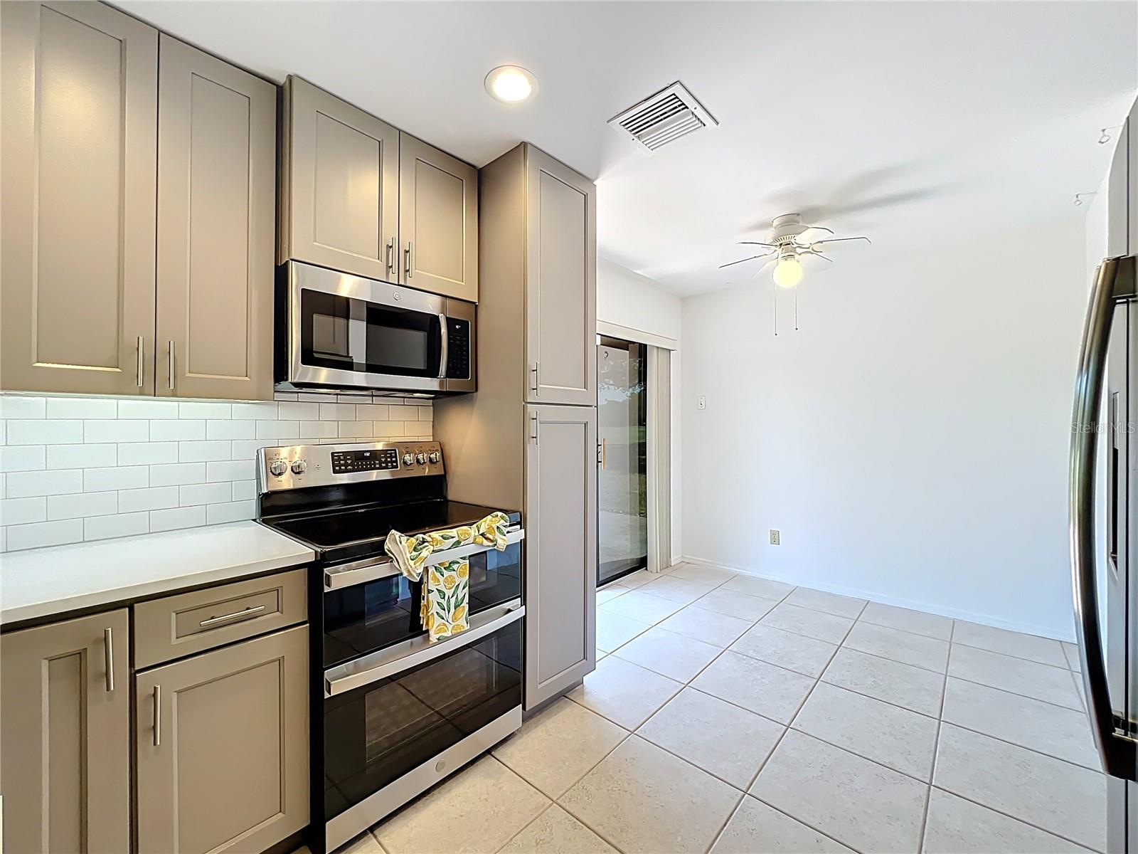 6552 EDGEWORTH DR, ORLANDO, FL, 32819