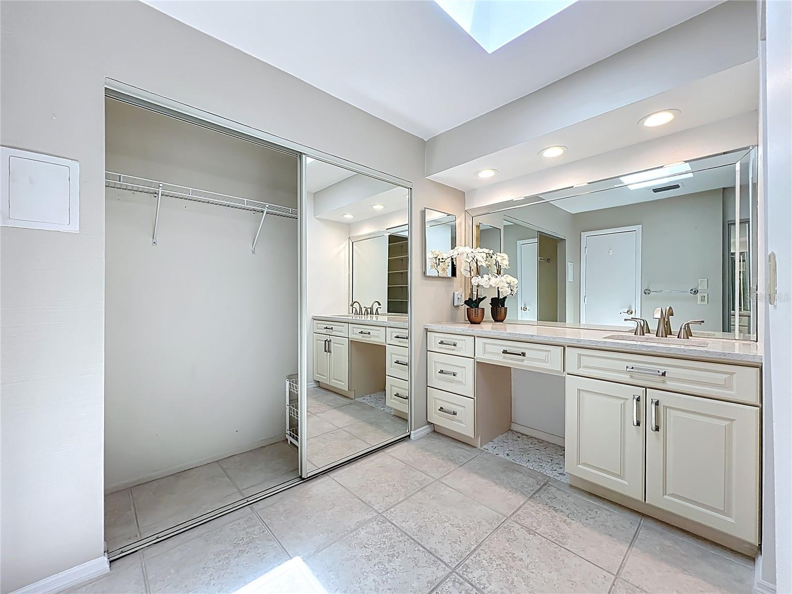 6552 EDGEWORTH DR, ORLANDO, FL, 32819