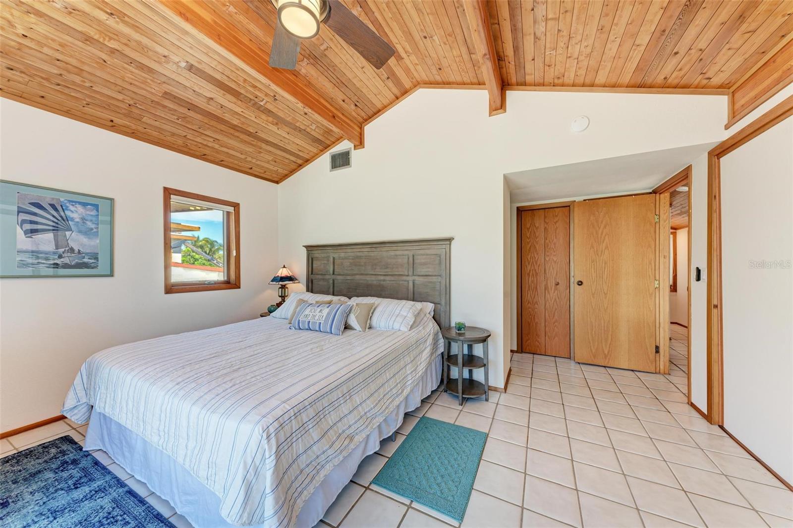 A4643372 Property Photo