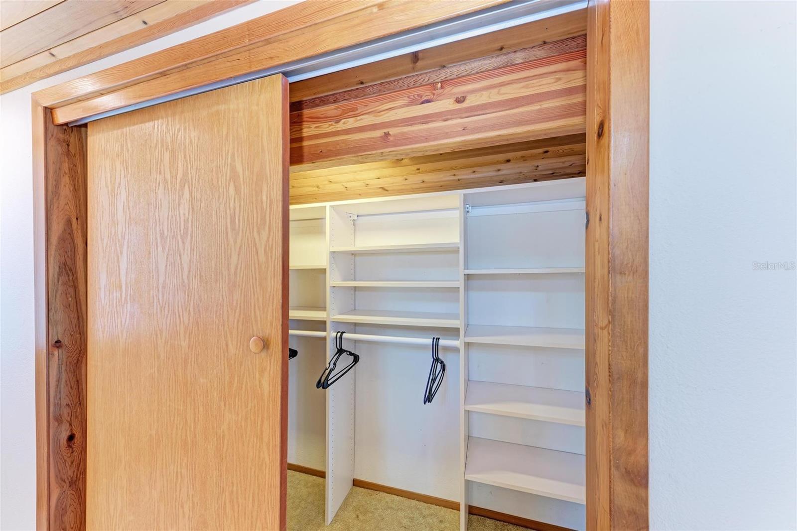 A4643372 Property Photo