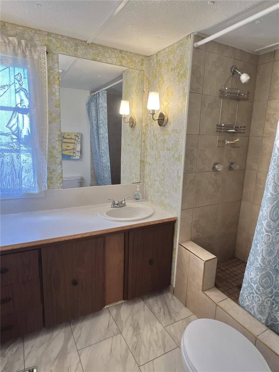 TB8358414 Property Photo