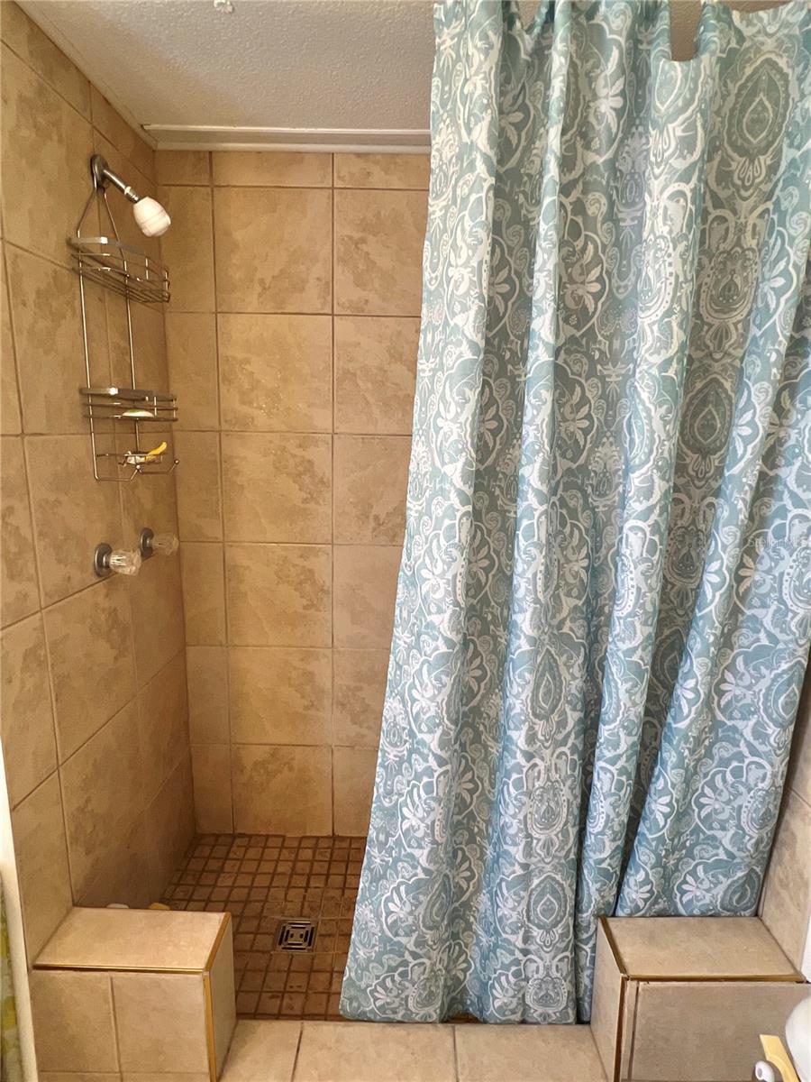 TB8358414 Property Photo