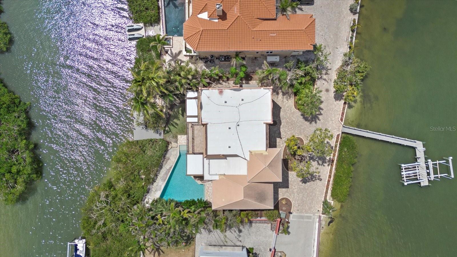 A4643388 Property Photo