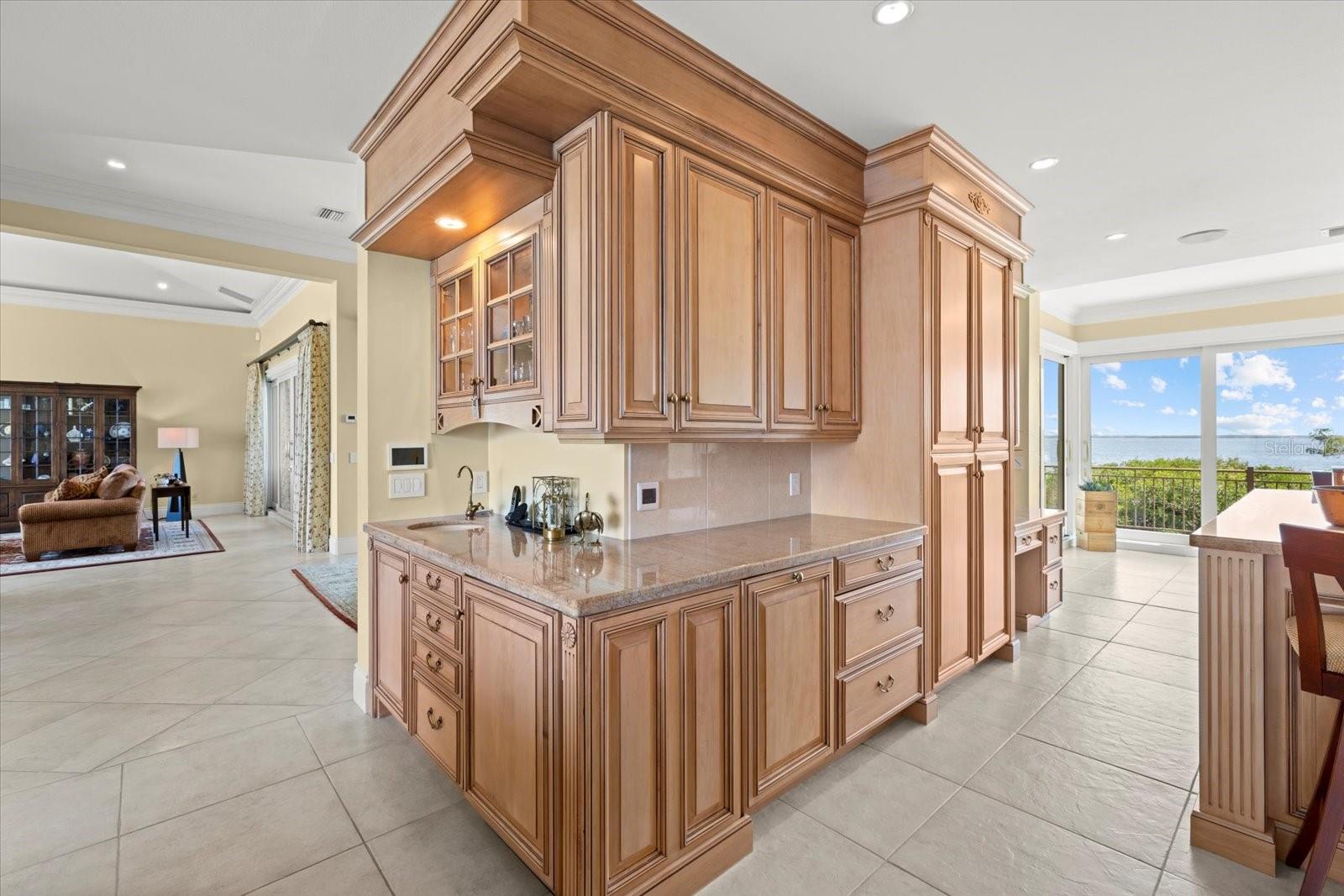 A4643388 Property Photo