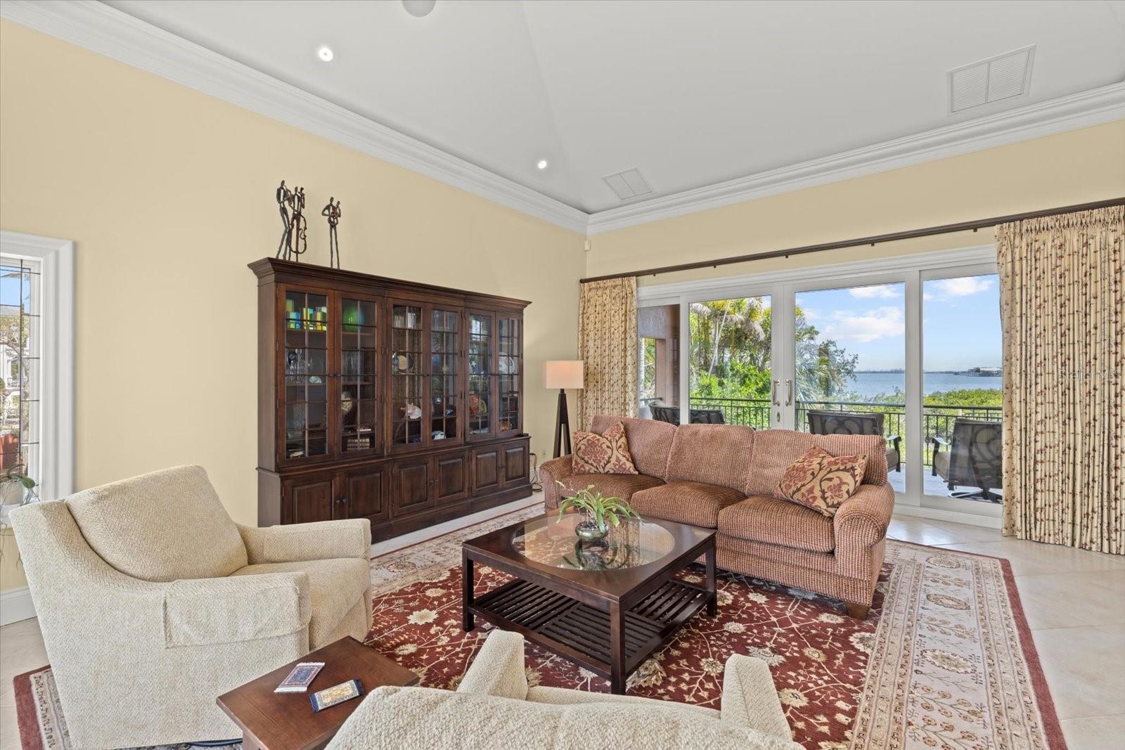 A4643388 Property Photo