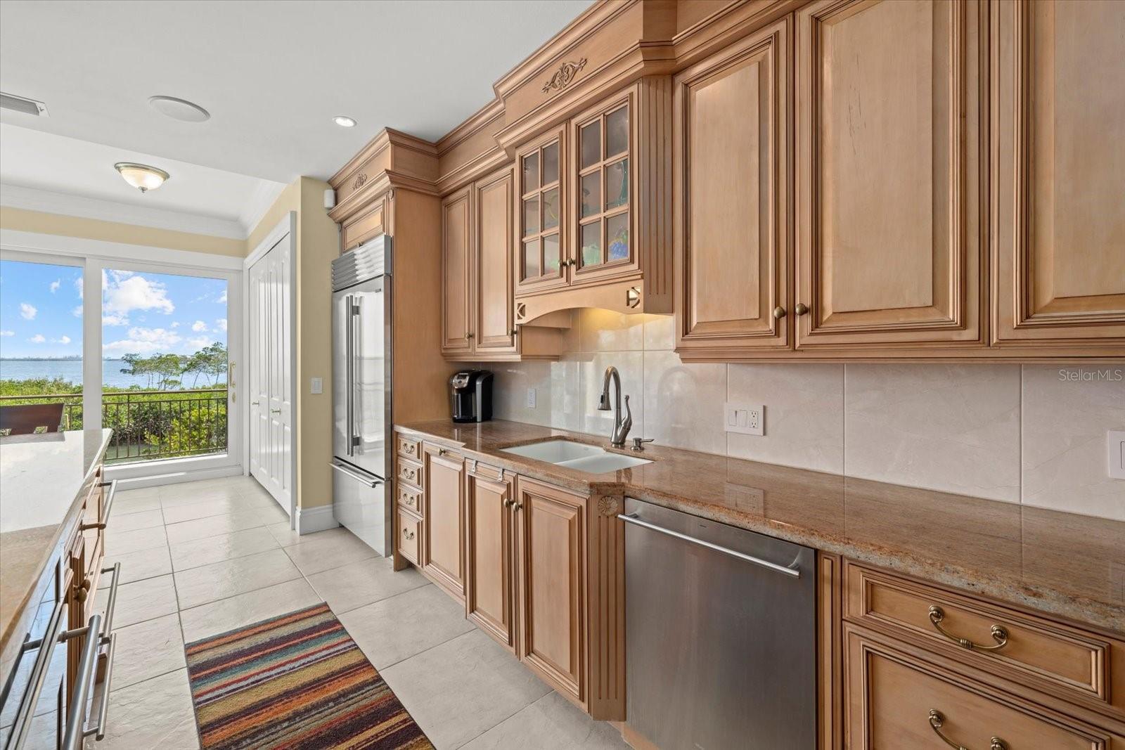 A4643388 Property Photo