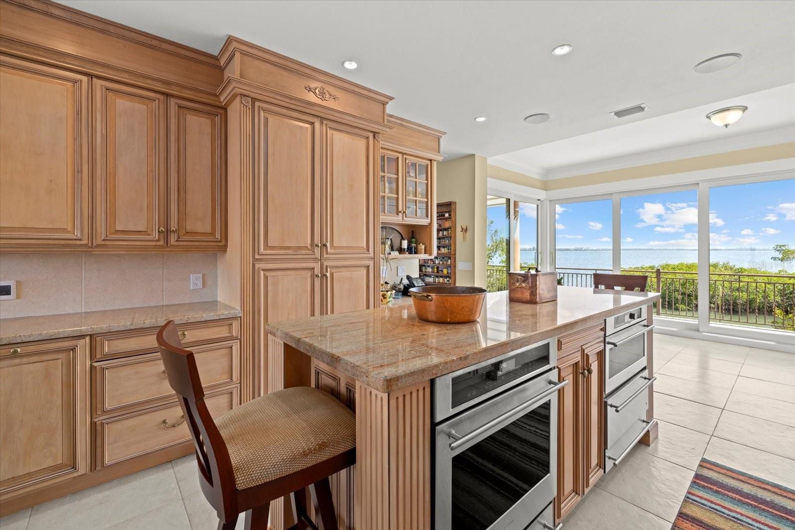 A4643388 Property Photo