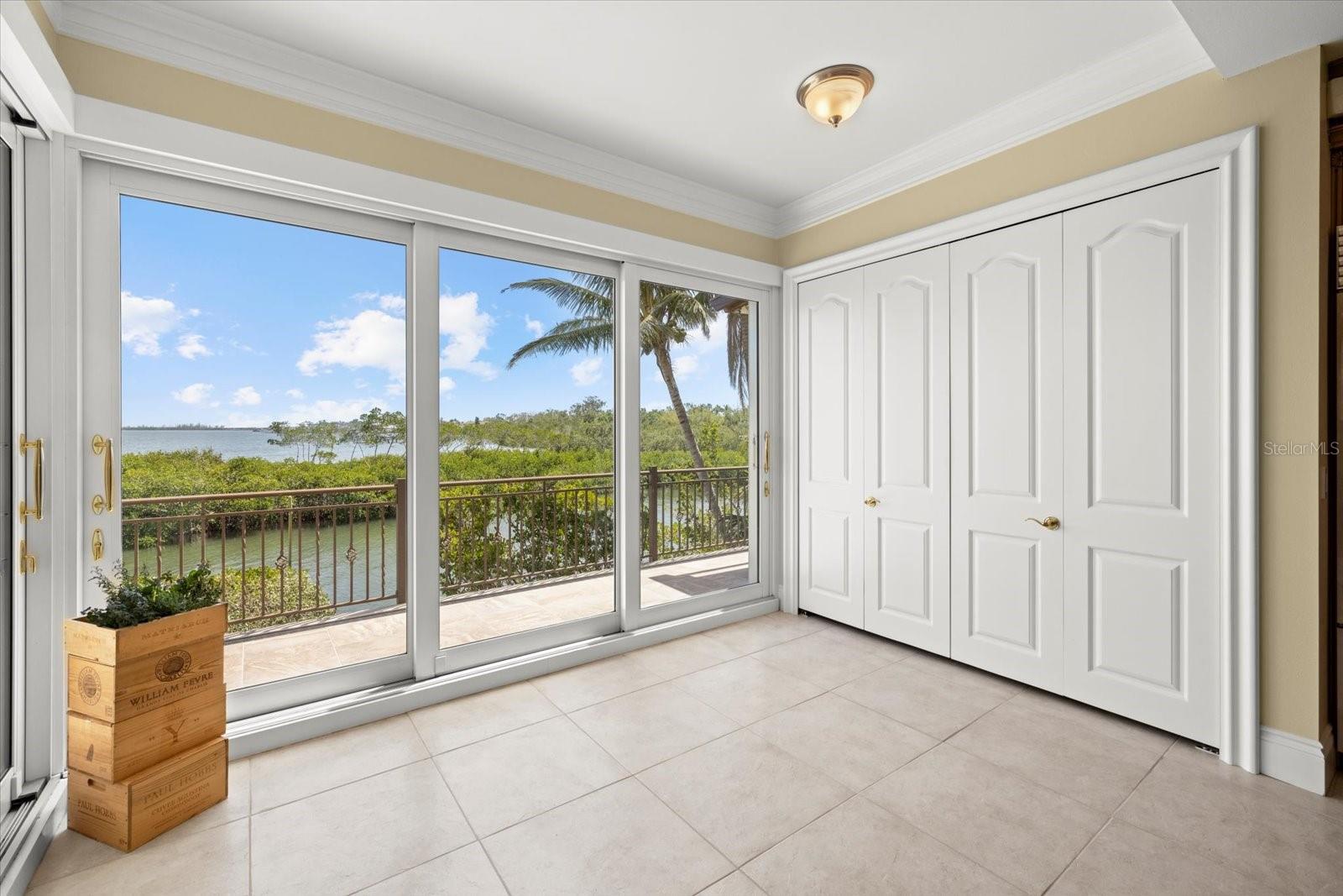 A4643388 Property Photo