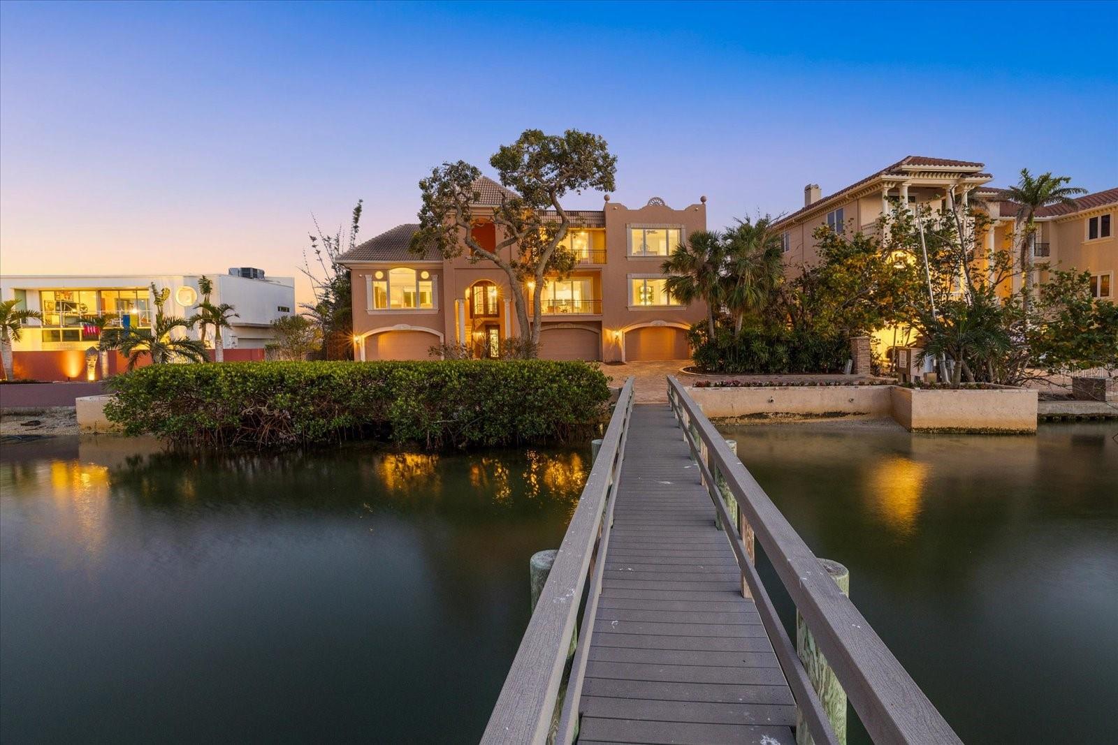 A4643388 Property Photo