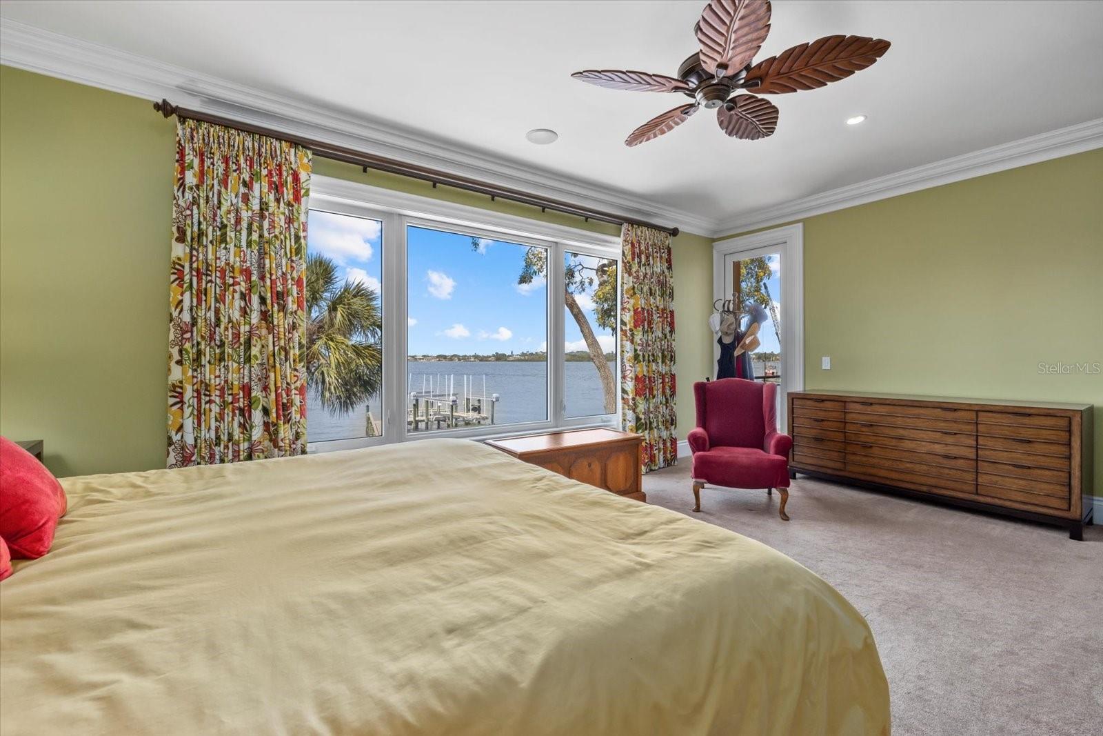 A4643388 Property Photo