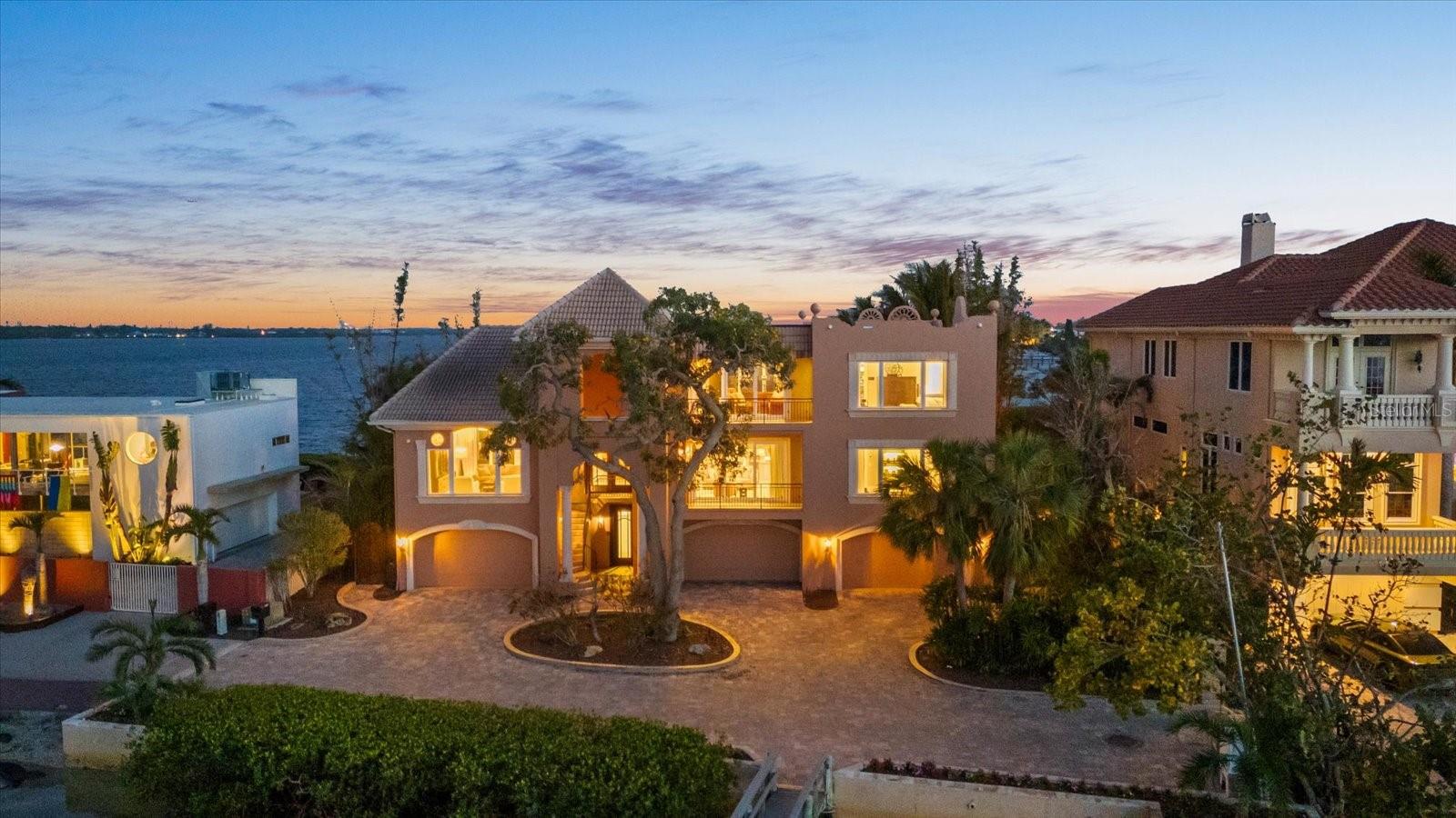 A4643388 Property Photo