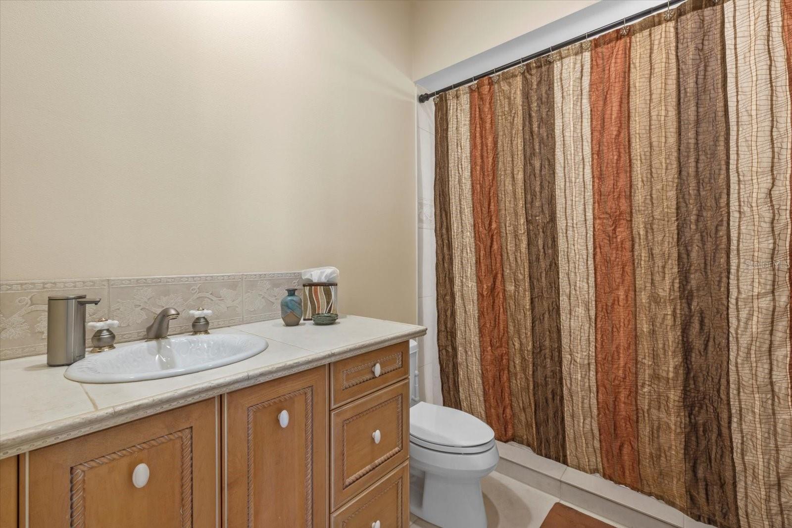 A4643388 Property Photo