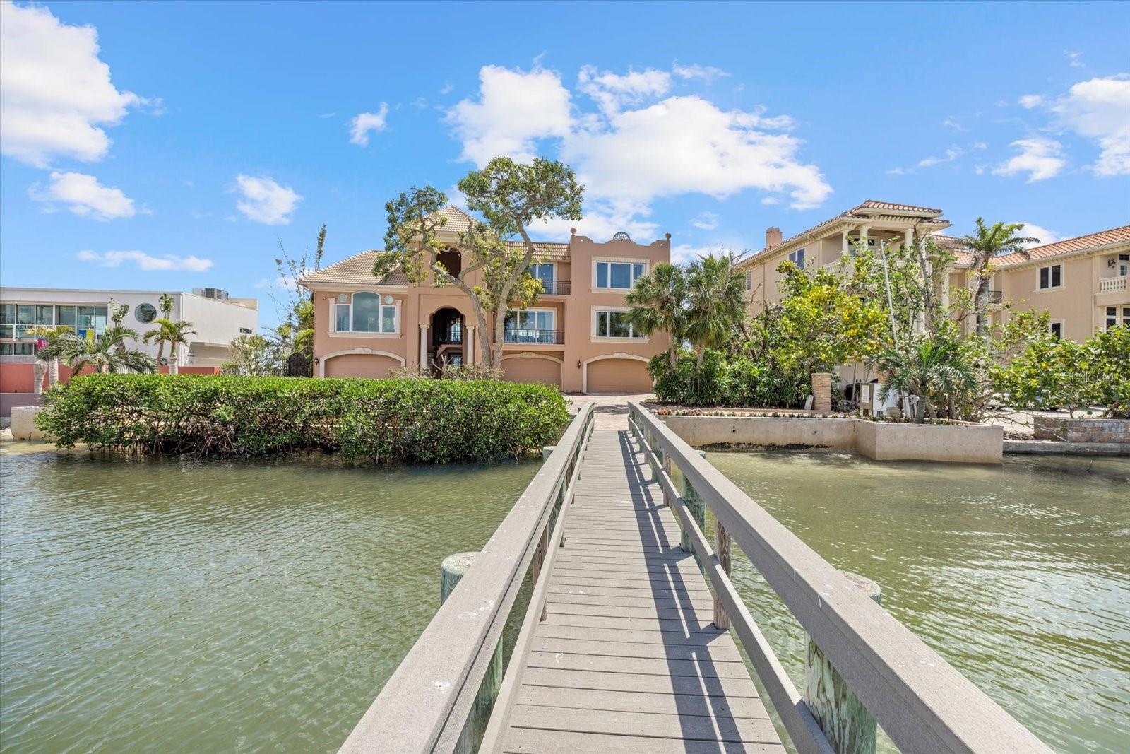 A4643388 Property Photo