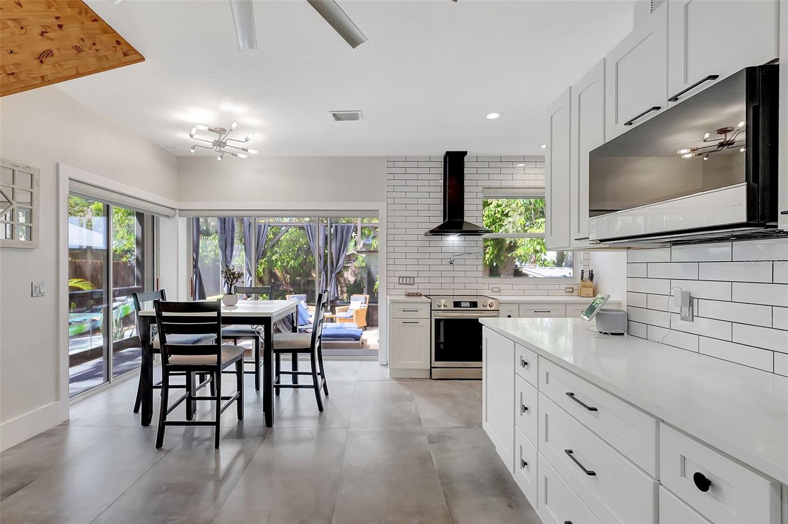 1135 FLORIDA AVE, SARASOTA, FL, 34236