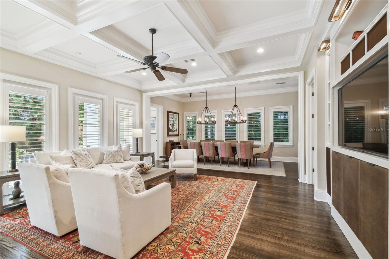 808 IDLEWOOD AVE, TAMPA, FL, 33609