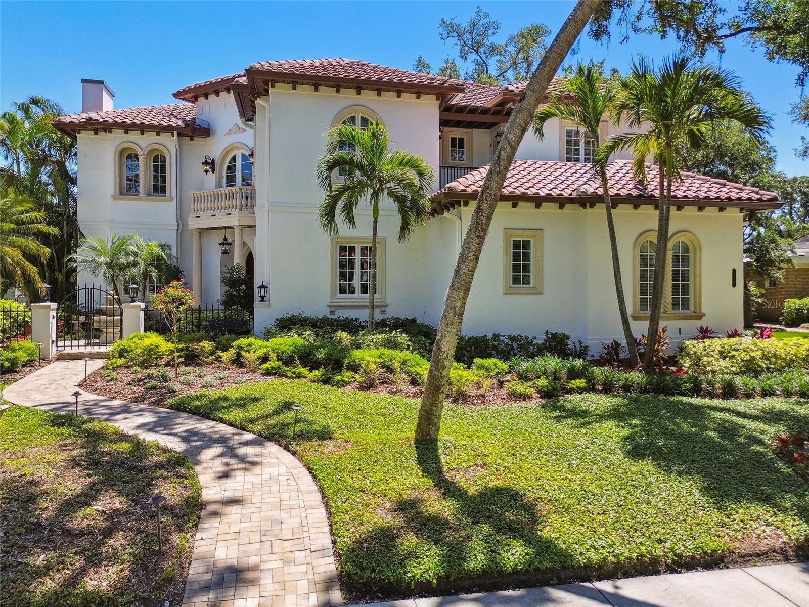 808 IDLEWOOD AVE, TAMPA, FL, 33609