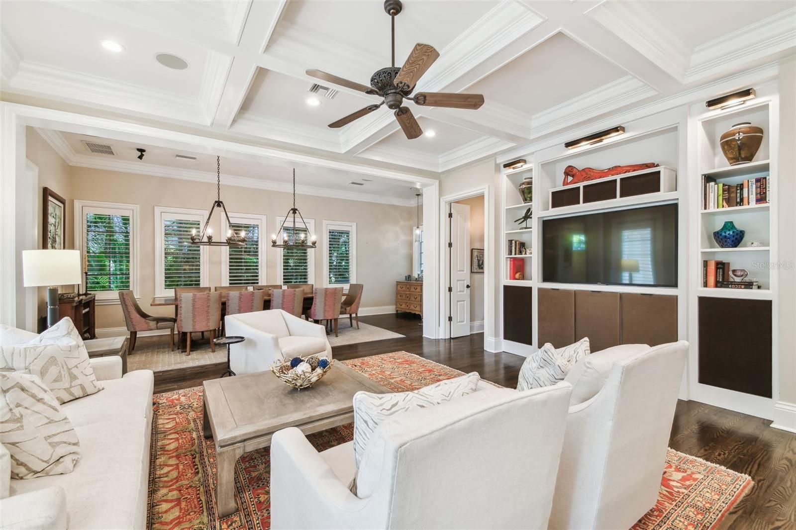 808 IDLEWOOD AVE, TAMPA, FL, 33609