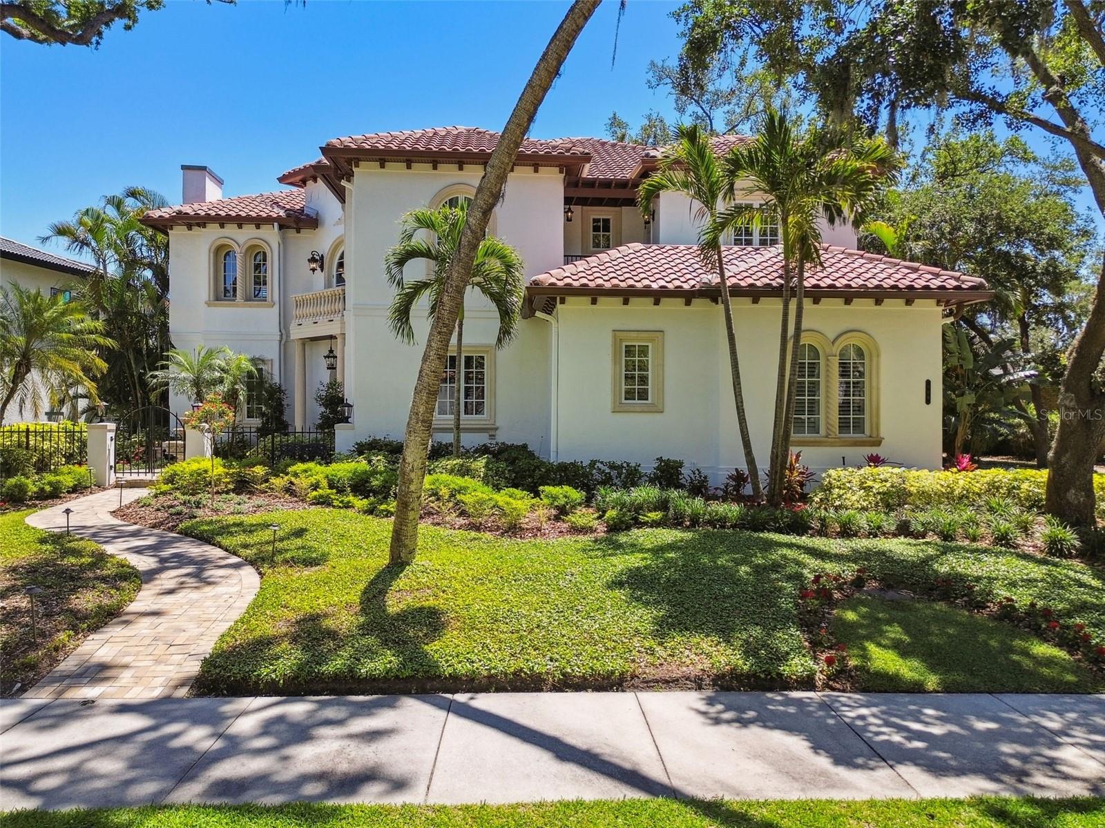 808 IDLEWOOD AVE, TAMPA, FL, 33609