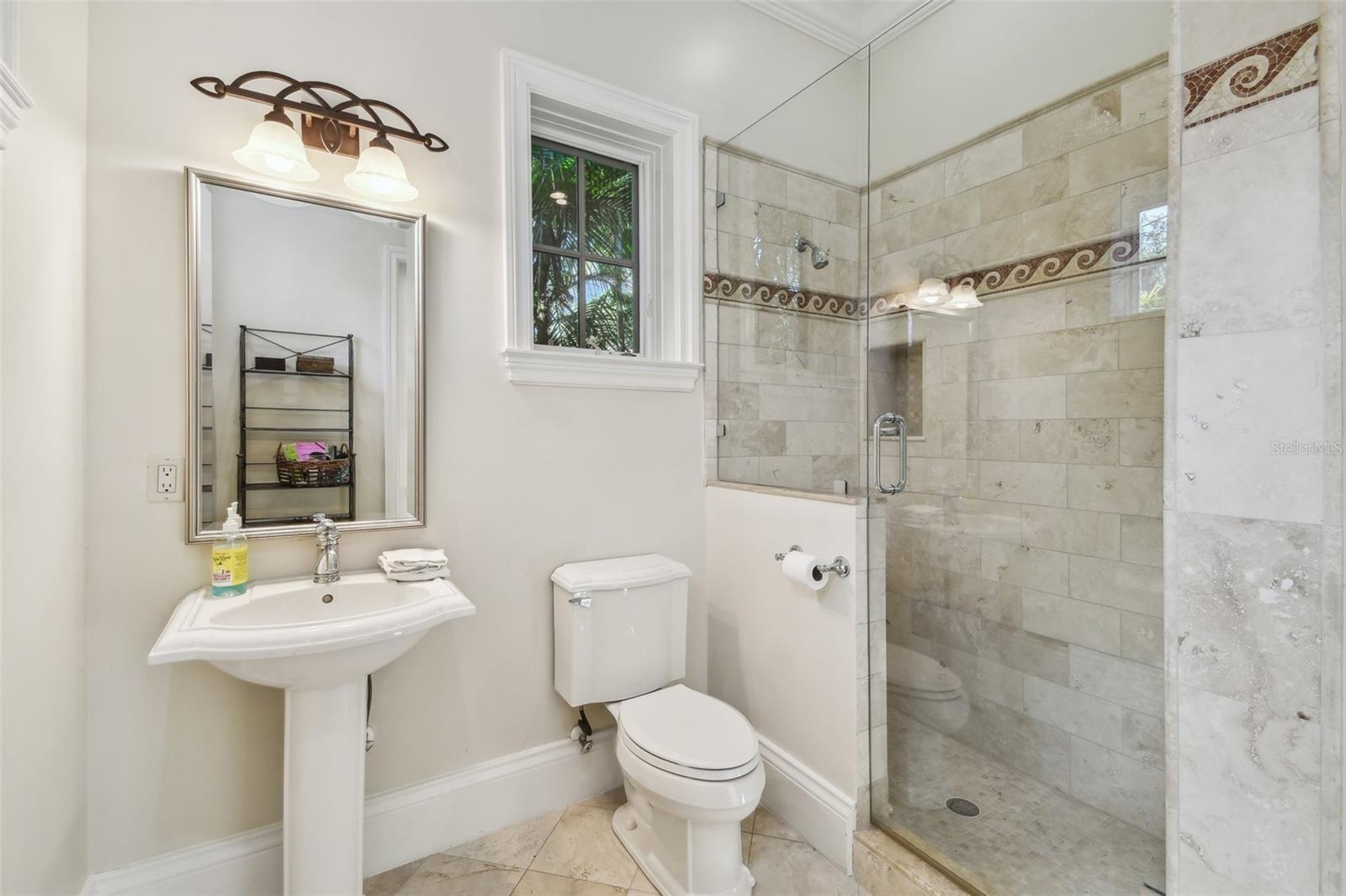 808 IDLEWOOD AVE, TAMPA, FL, 33609