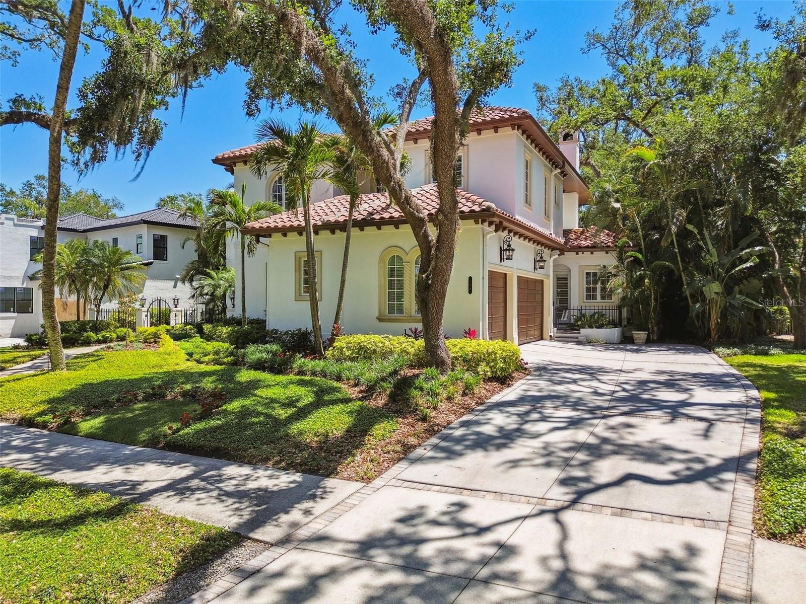 808 IDLEWOOD AVE, TAMPA, FL, 33609