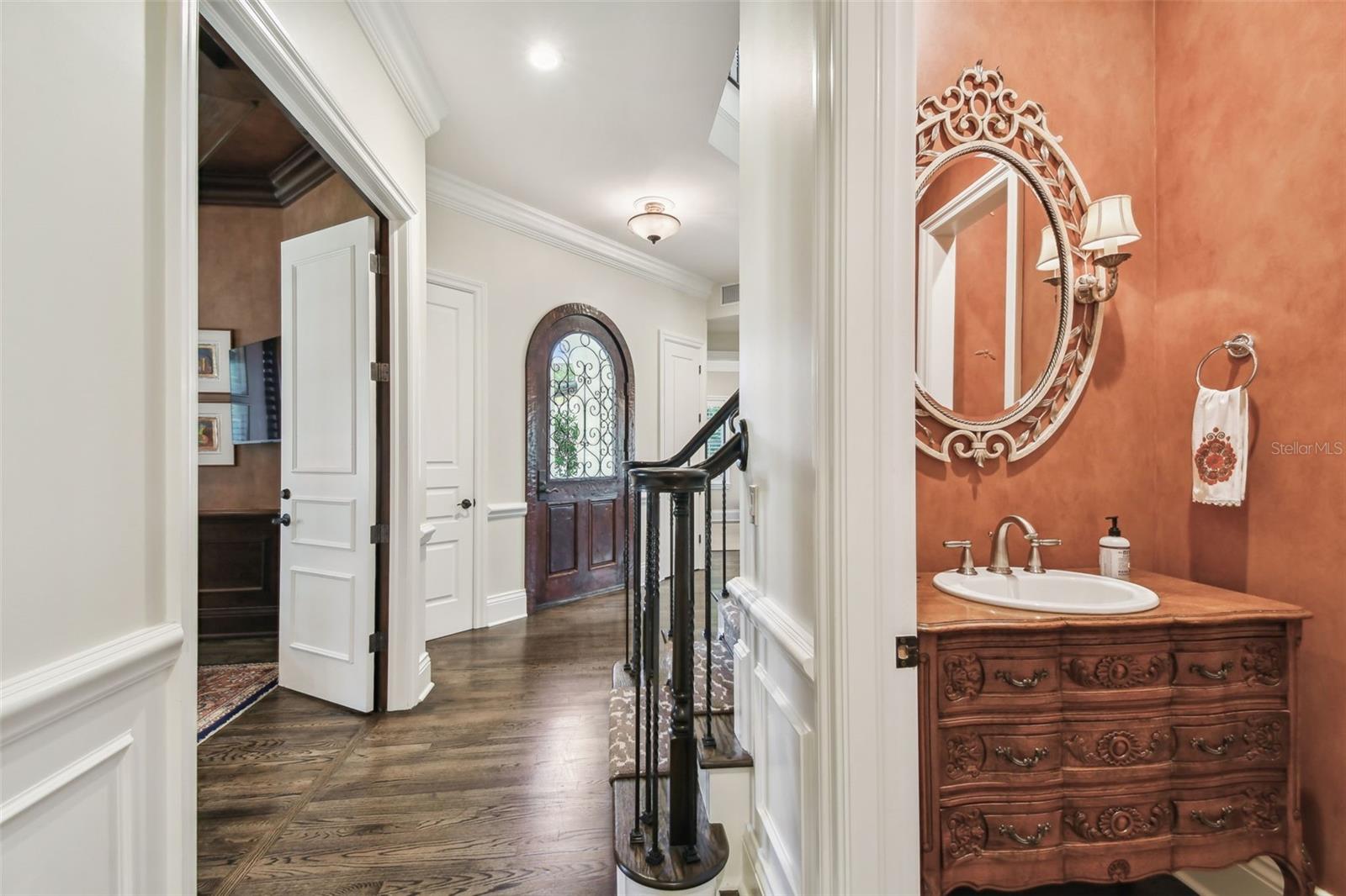 808 IDLEWOOD AVE, TAMPA, FL, 33609