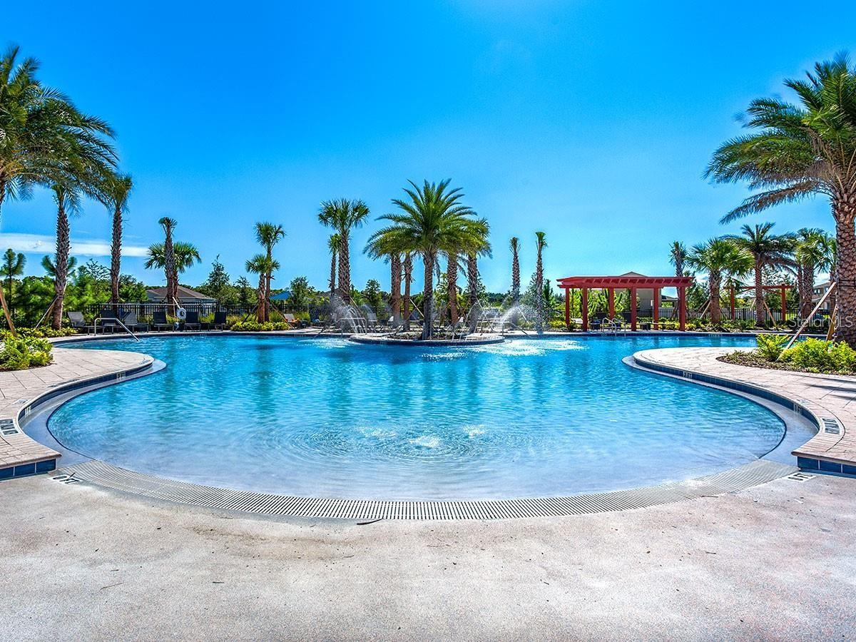 9743 PEMBROOKE PINES DR, SUN CITY CENTER, FL, 33573