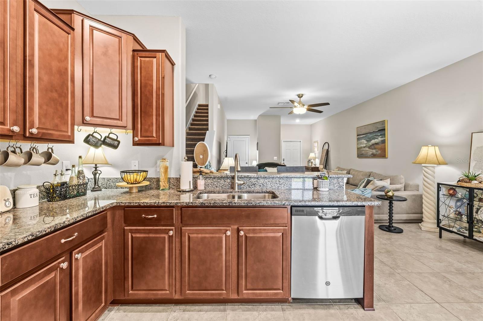 9743 PEMBROOKE PINES DR, SUN CITY CENTER, FL, 33573