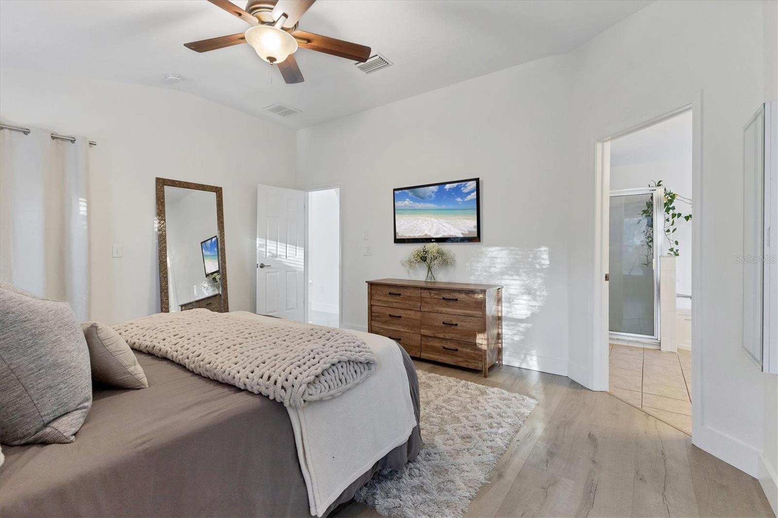 7135 ROYAL GEORGE CT, WESLEY CHAPEL, FL, 33545