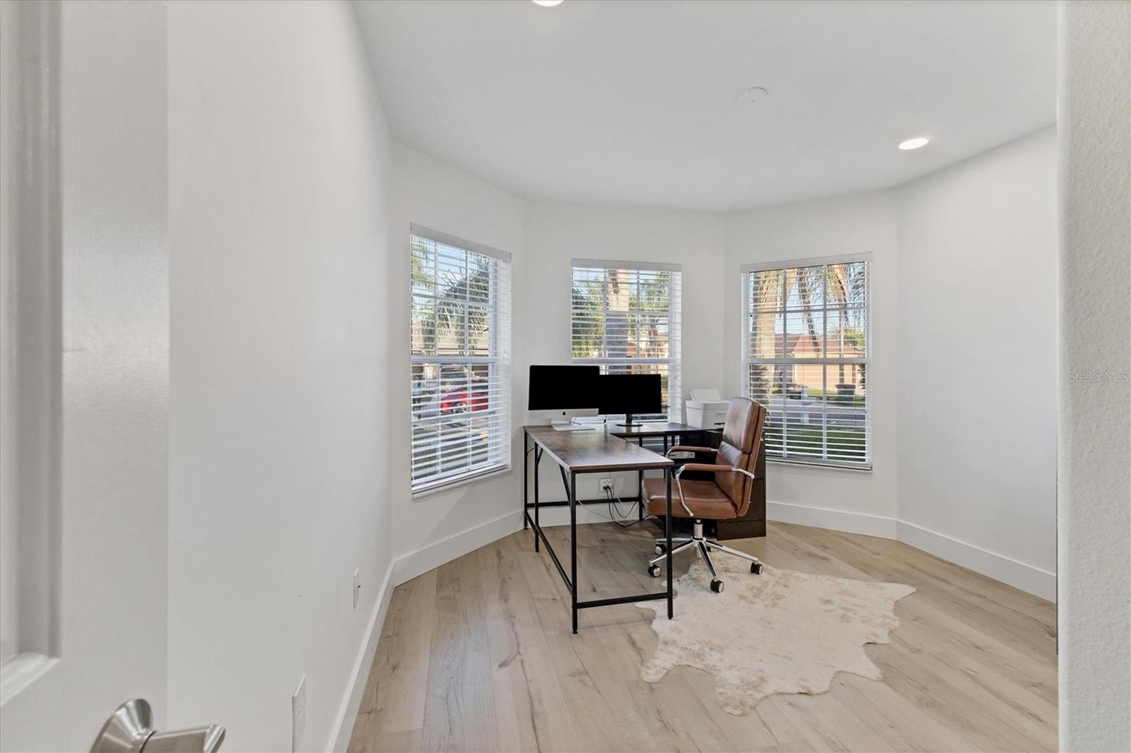 7135 ROYAL GEORGE CT, WESLEY CHAPEL, FL, 33545