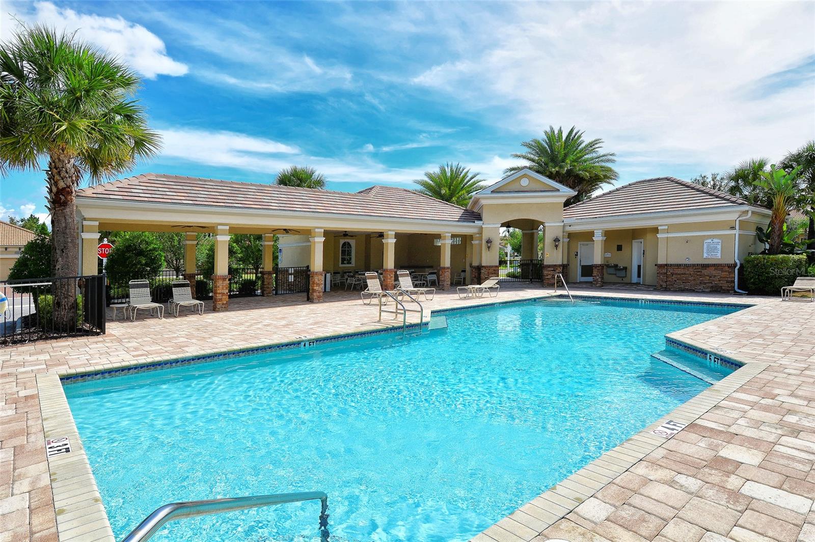7213 WHITTLEBURY TRL, LAKEWOOD RANCH, FL, 34202
