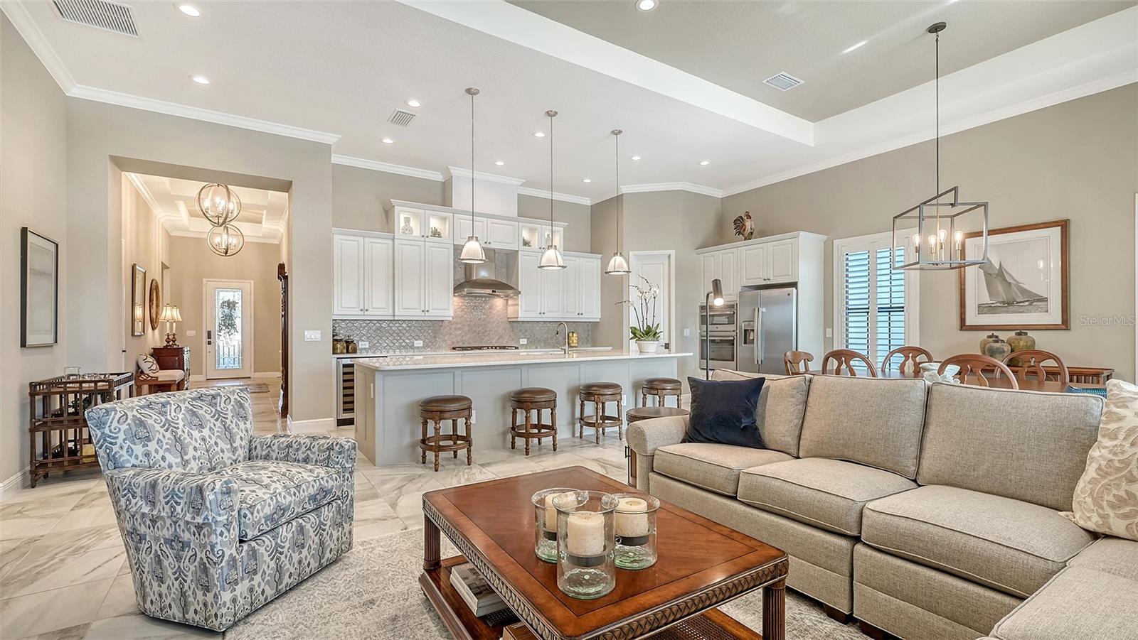 7213 WHITTLEBURY TRL, LAKEWOOD RANCH, FL, 34202
