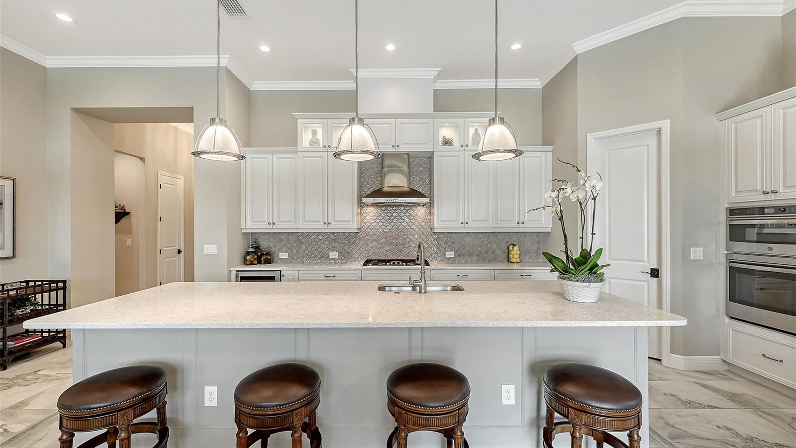 7213 WHITTLEBURY TRL, LAKEWOOD RANCH, FL, 34202