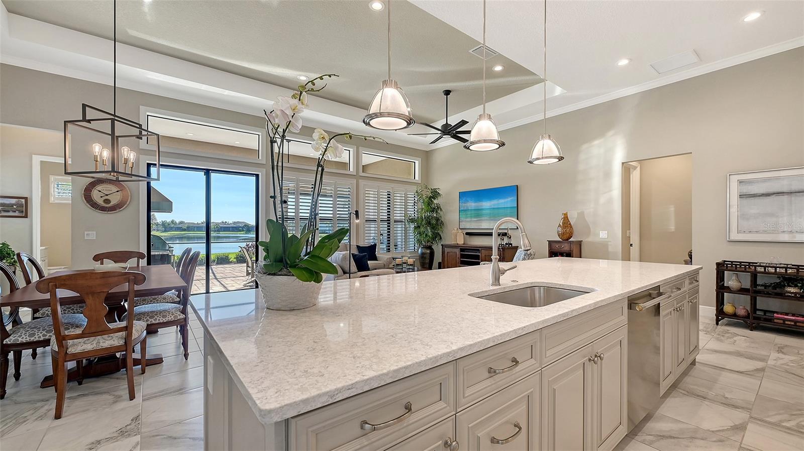 7213 WHITTLEBURY TRL, LAKEWOOD RANCH, FL, 34202