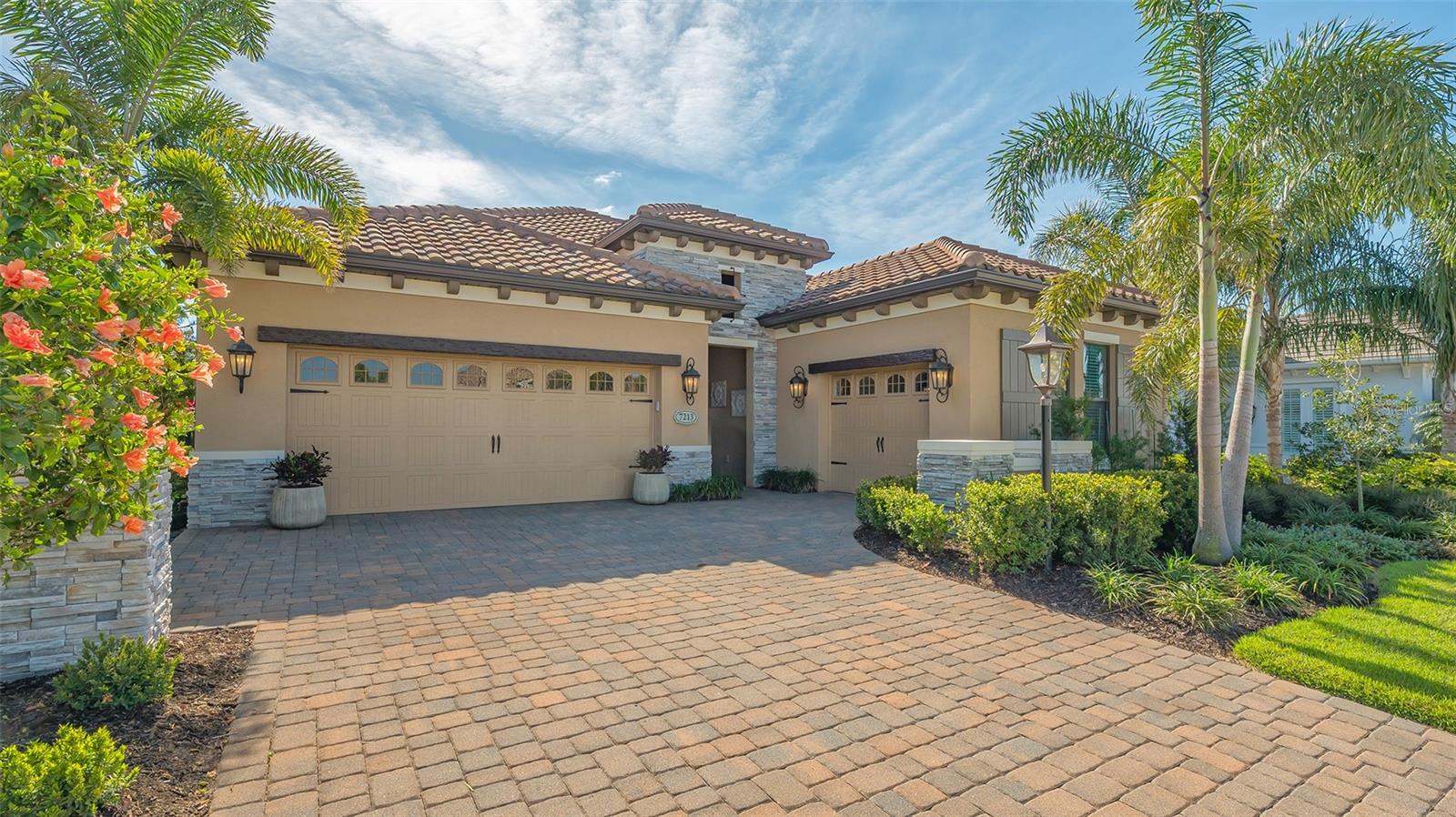 7213 WHITTLEBURY TRL, LAKEWOOD RANCH, FL, 34202