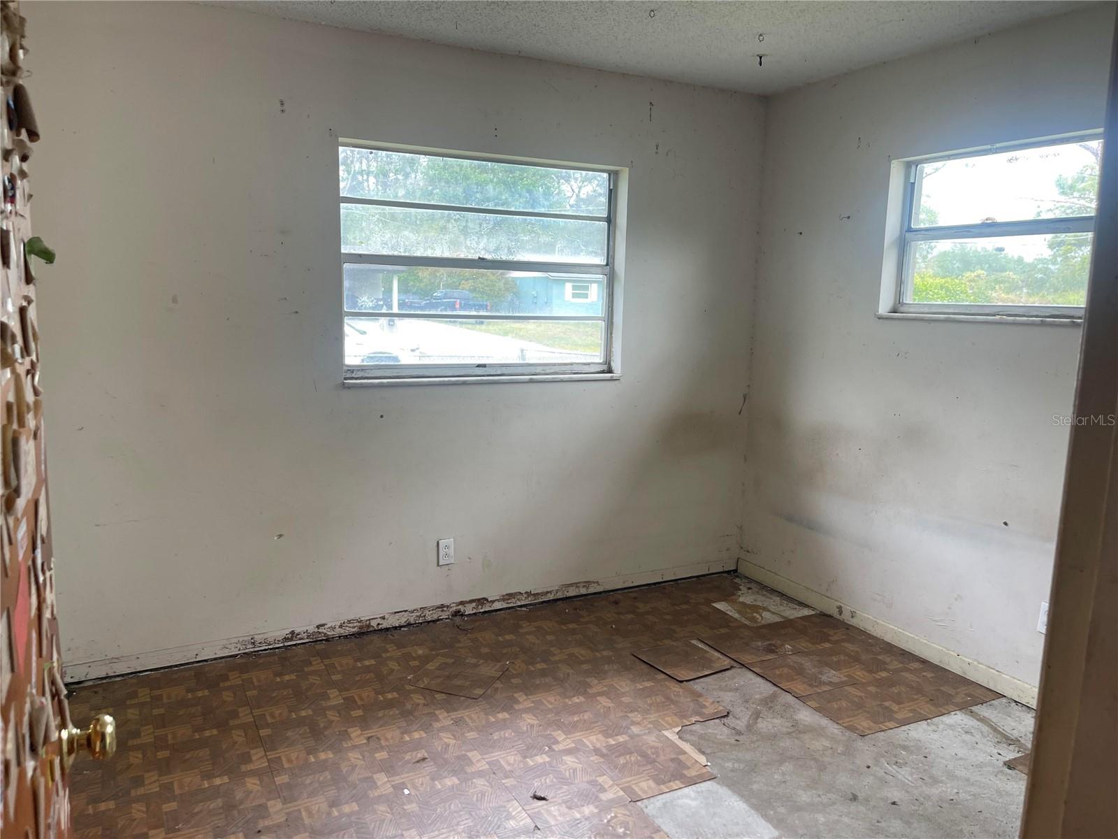 2215 VINCENT RD, ORLANDO, FL, 32817