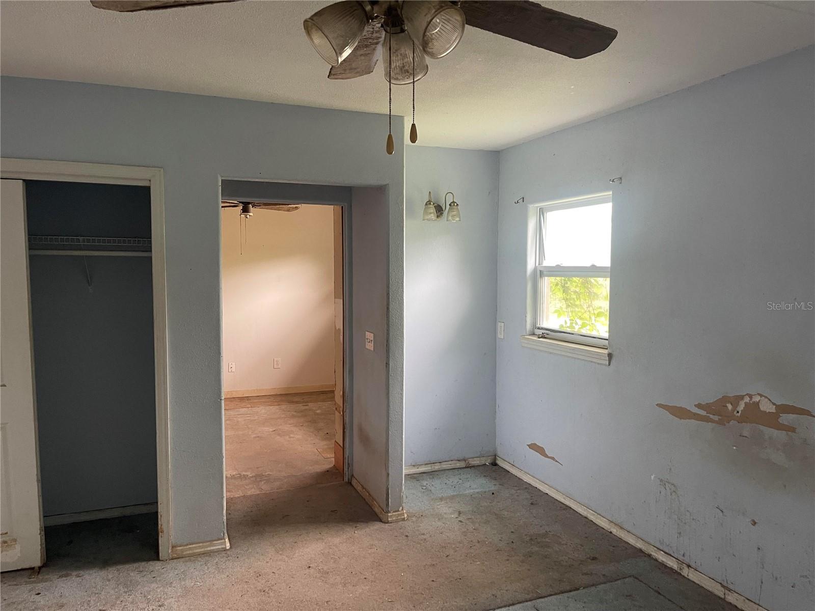 2215 VINCENT RD, ORLANDO, FL, 32817