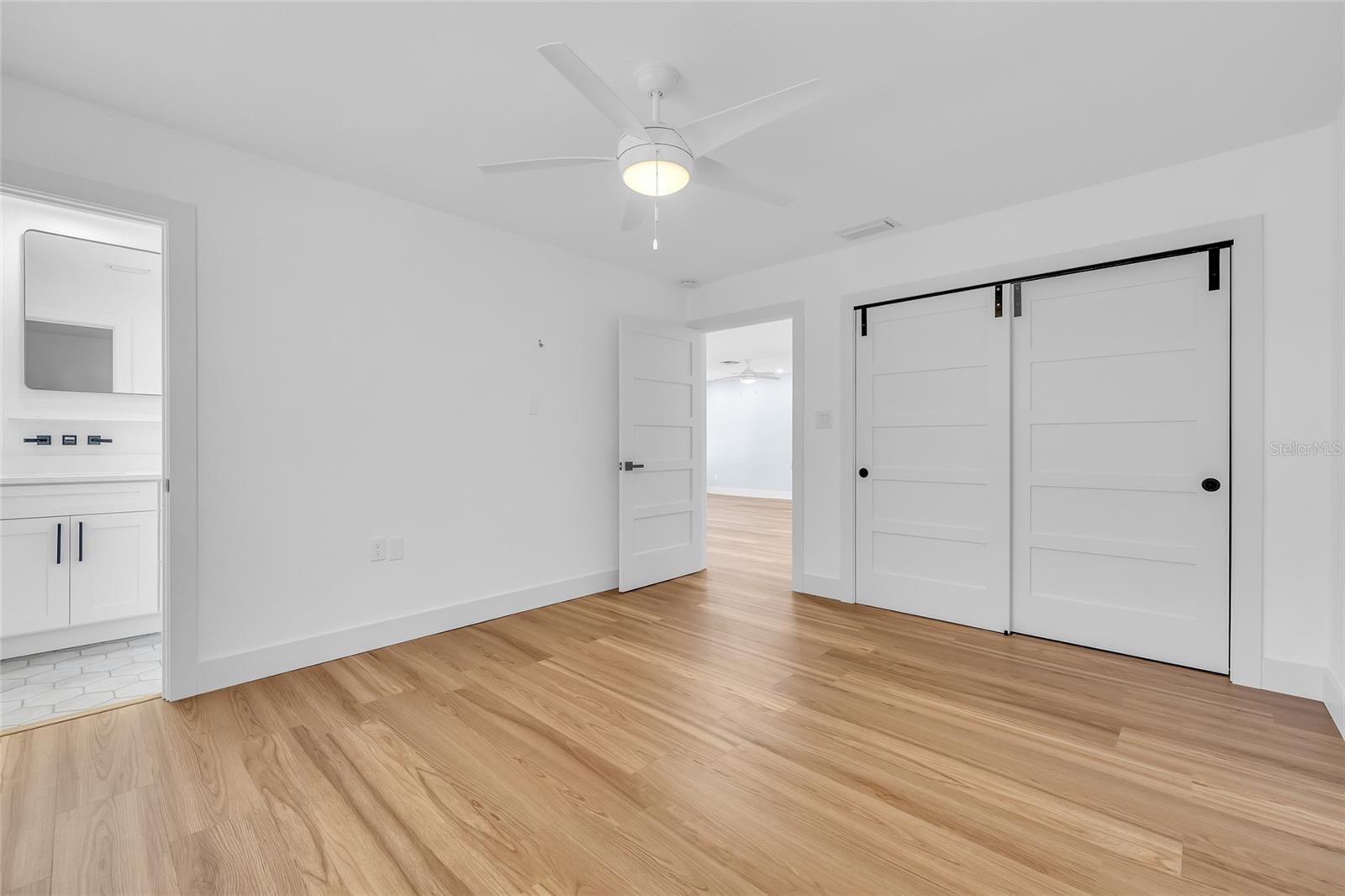 1842 OKLAHOMA AVE NE, ST PETERSBURG, FL, 33703